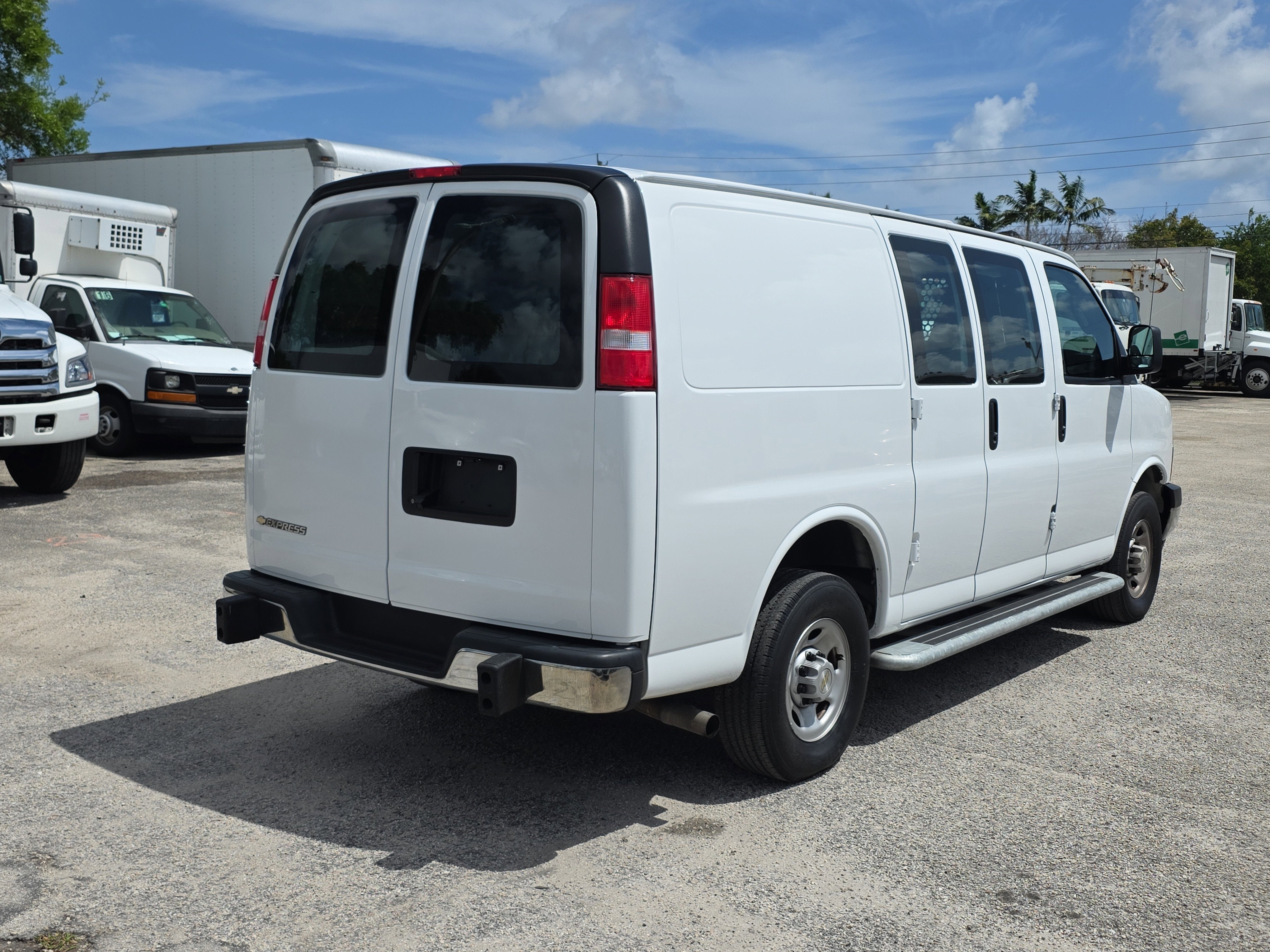 2024 Chevrolet Express Cargo 2500 WT