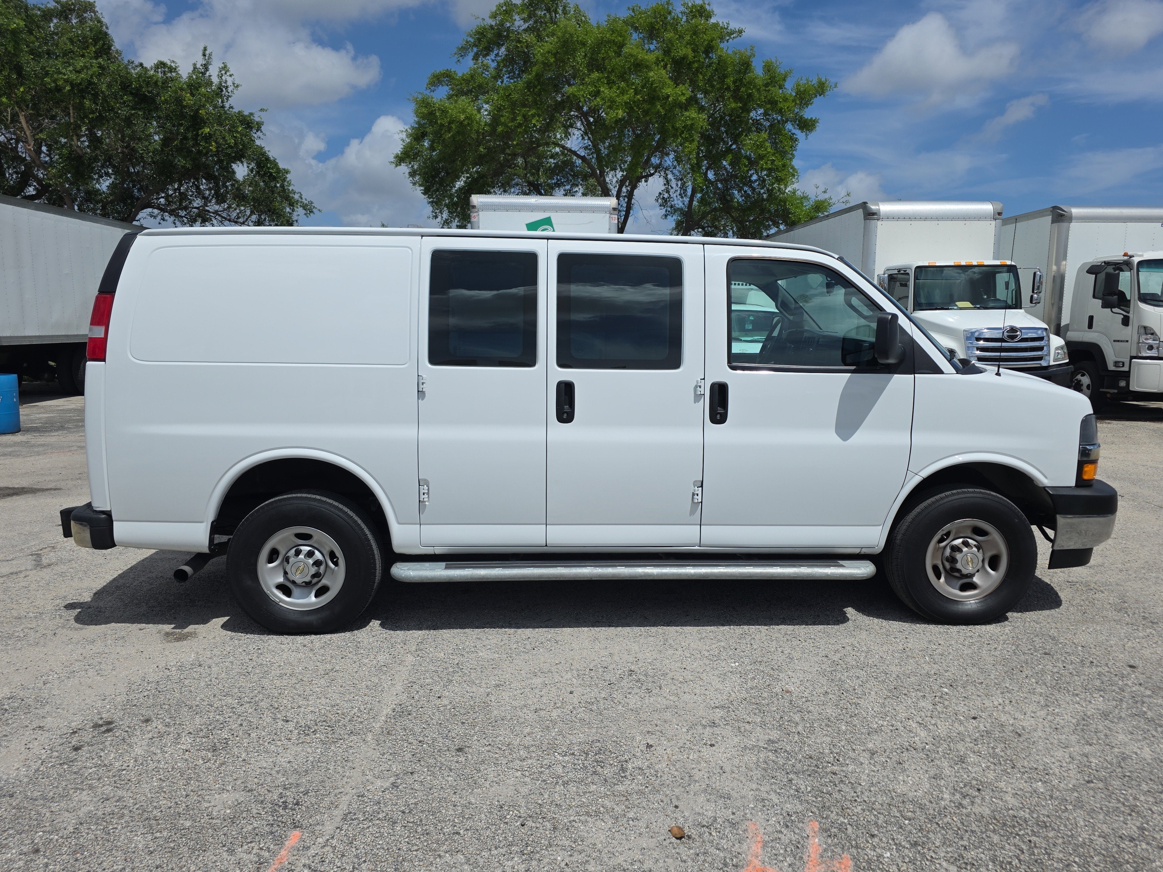 2024 Chevrolet Express Cargo 2500 WT
