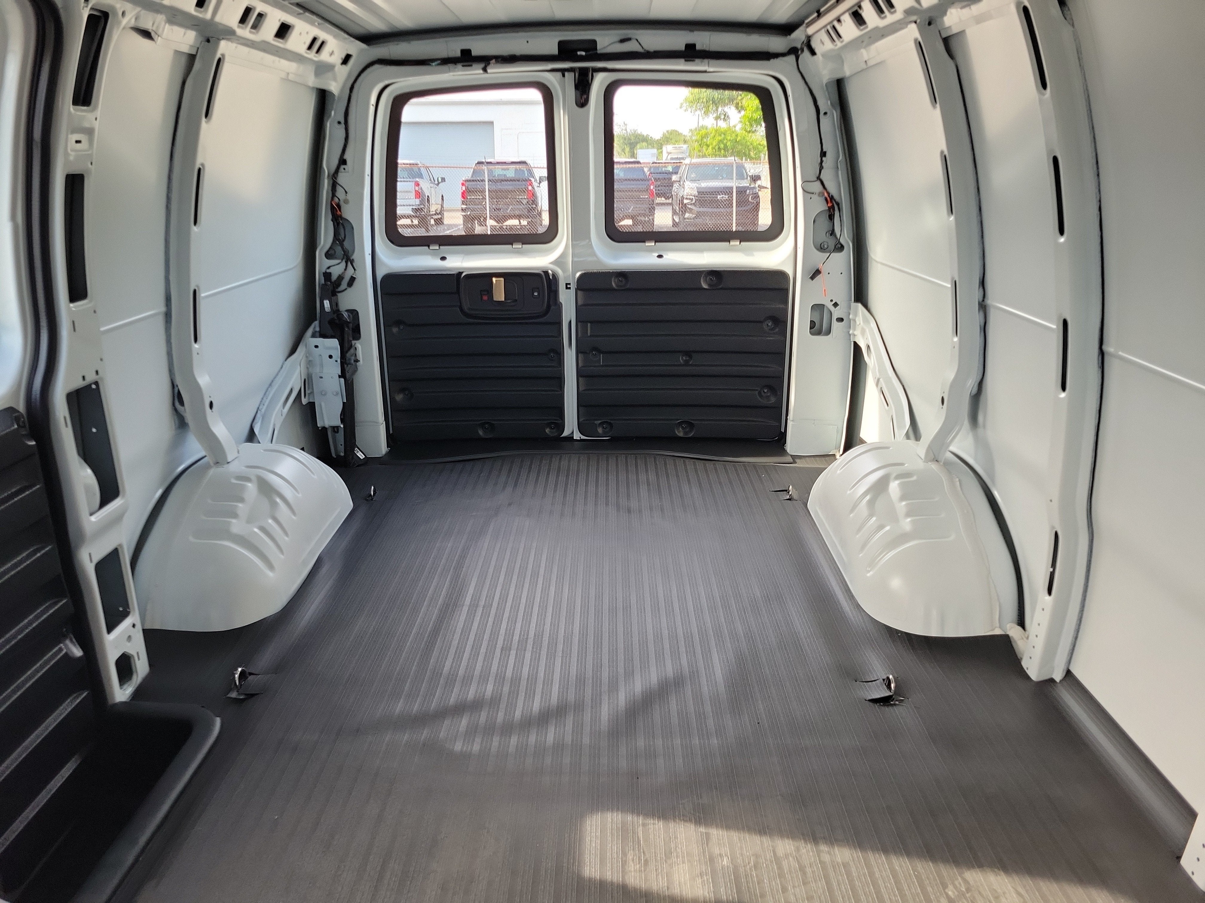 2026 Chevrolet Express Cargo WT