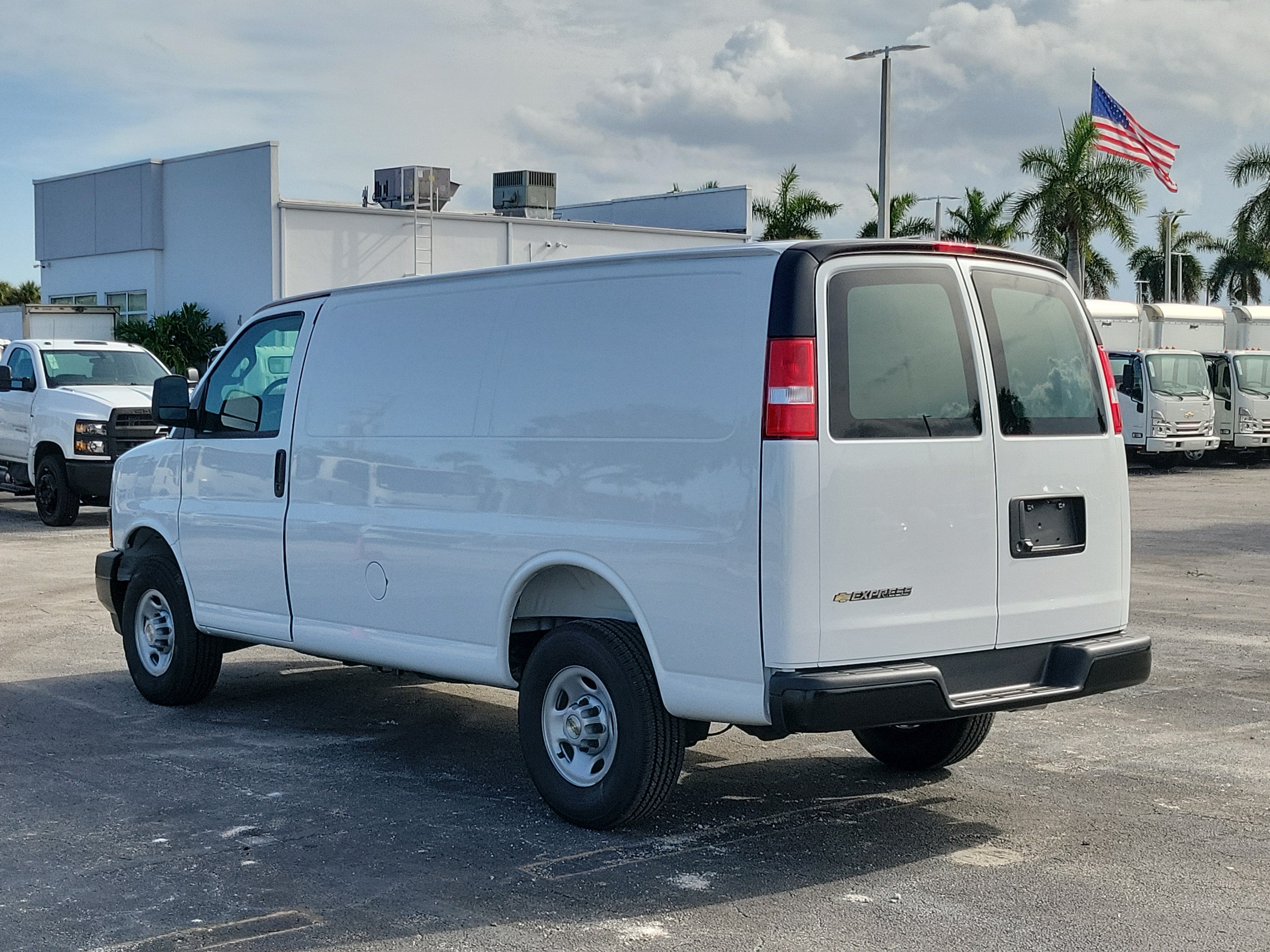 2026 Chevrolet Express Cargo WT