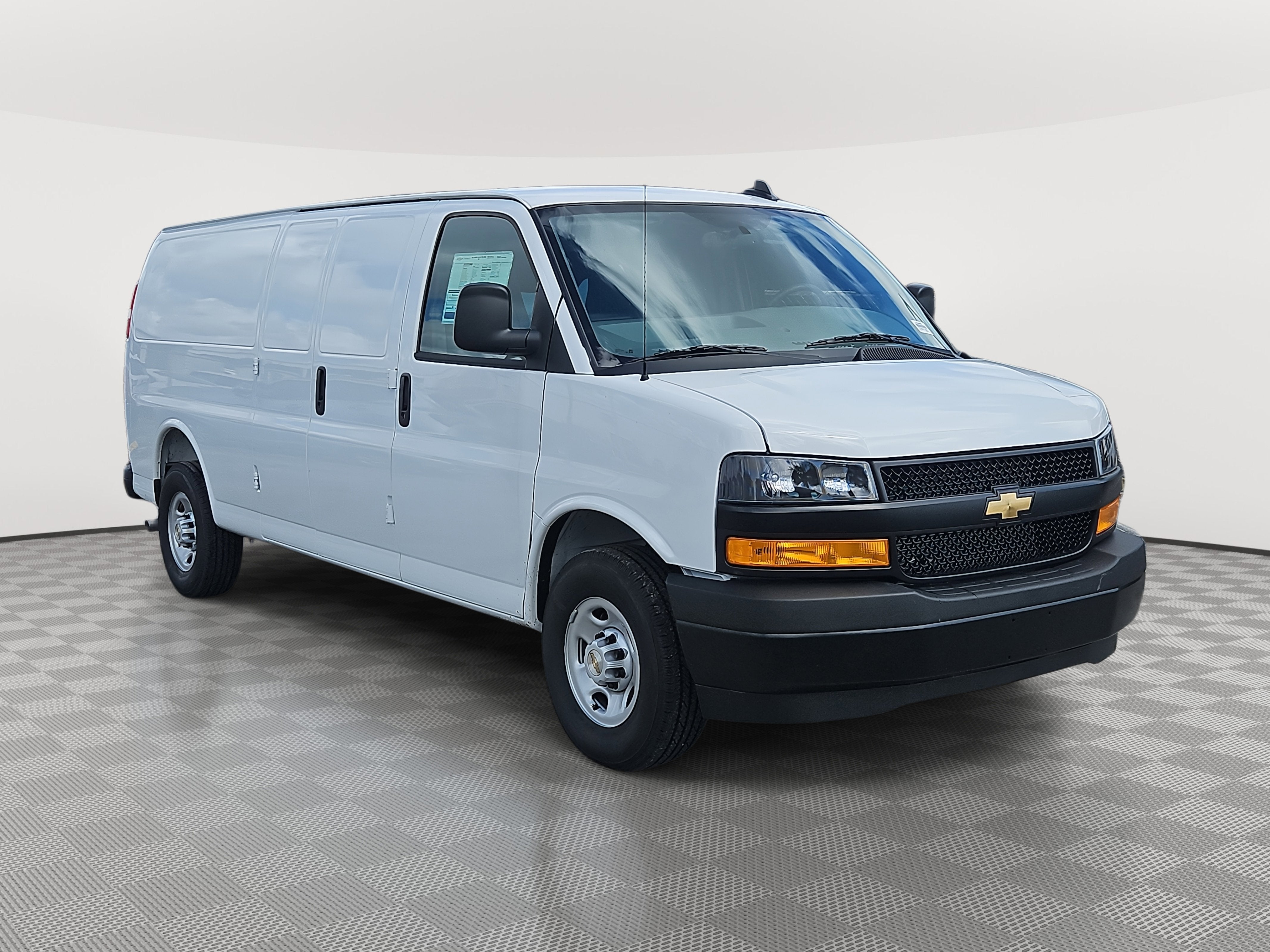 2025 Chevrolet Express Cargo 2500 WT