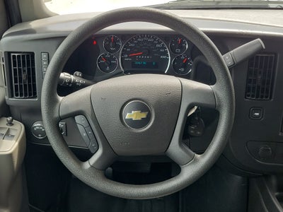 2025 Chevrolet Express Cargo WT