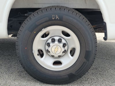 2025 Chevrolet Express Cargo WT