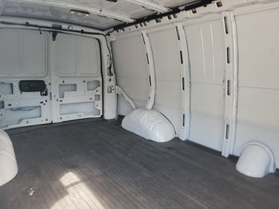 2025 Chevrolet Express Cargo WT
