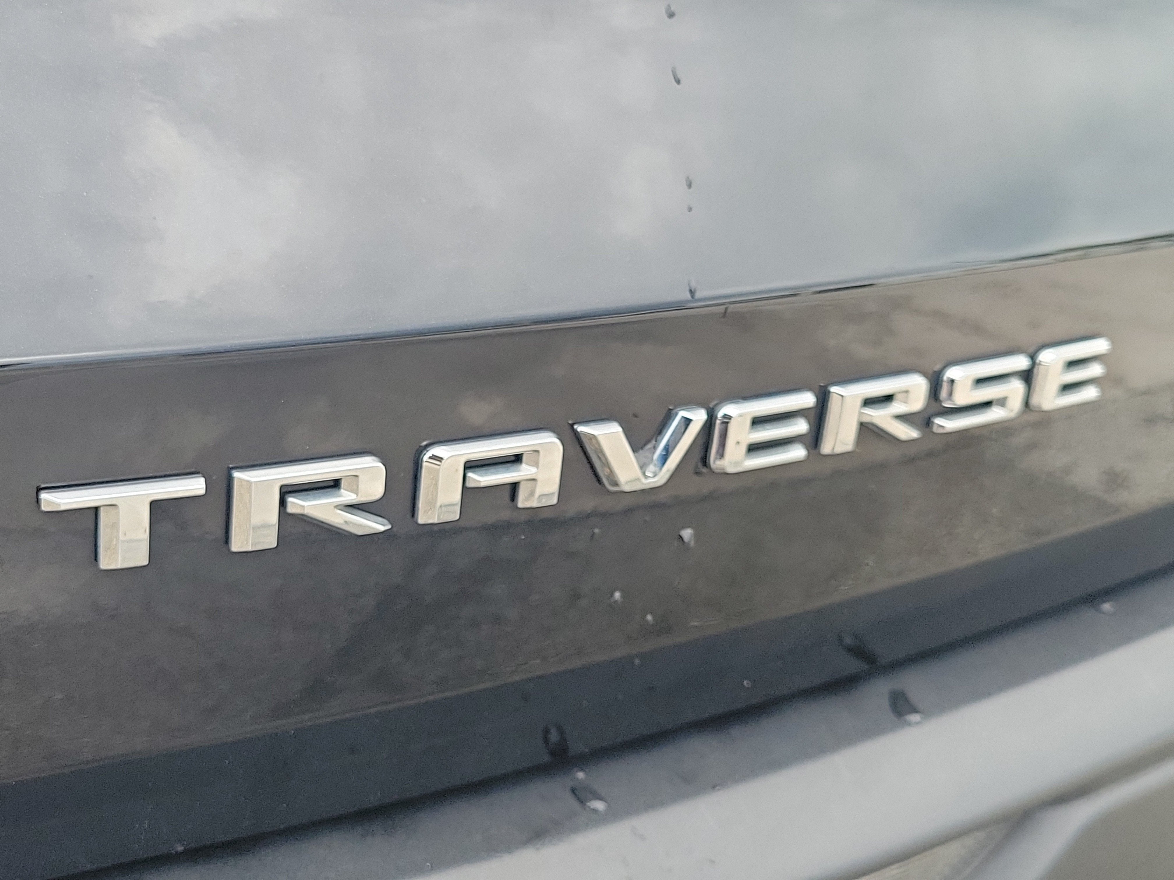 2024 Chevrolet Traverse LT