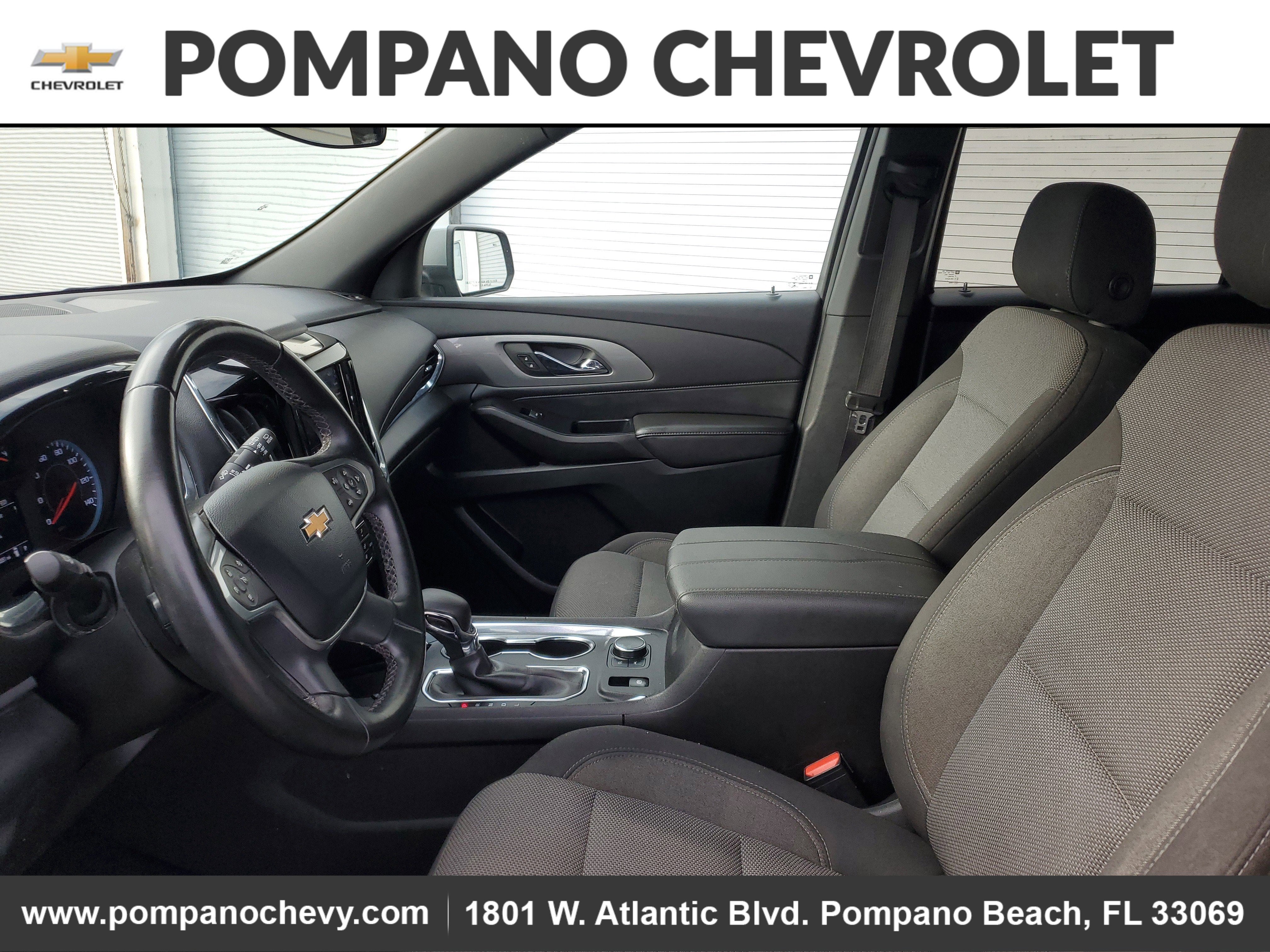 2023 Chevrolet Traverse LT Cloth