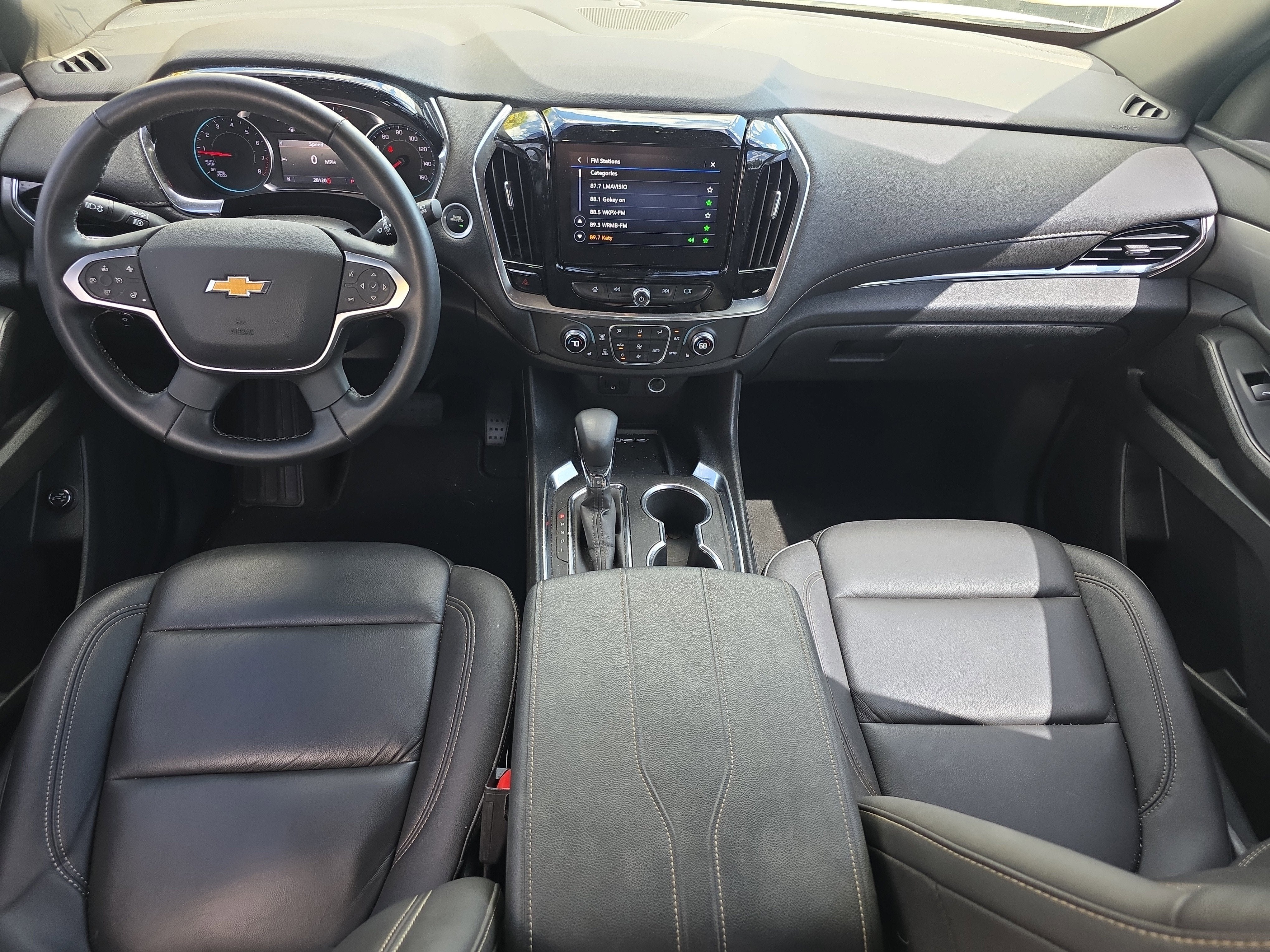 2023 Chevrolet Traverse LT Leather