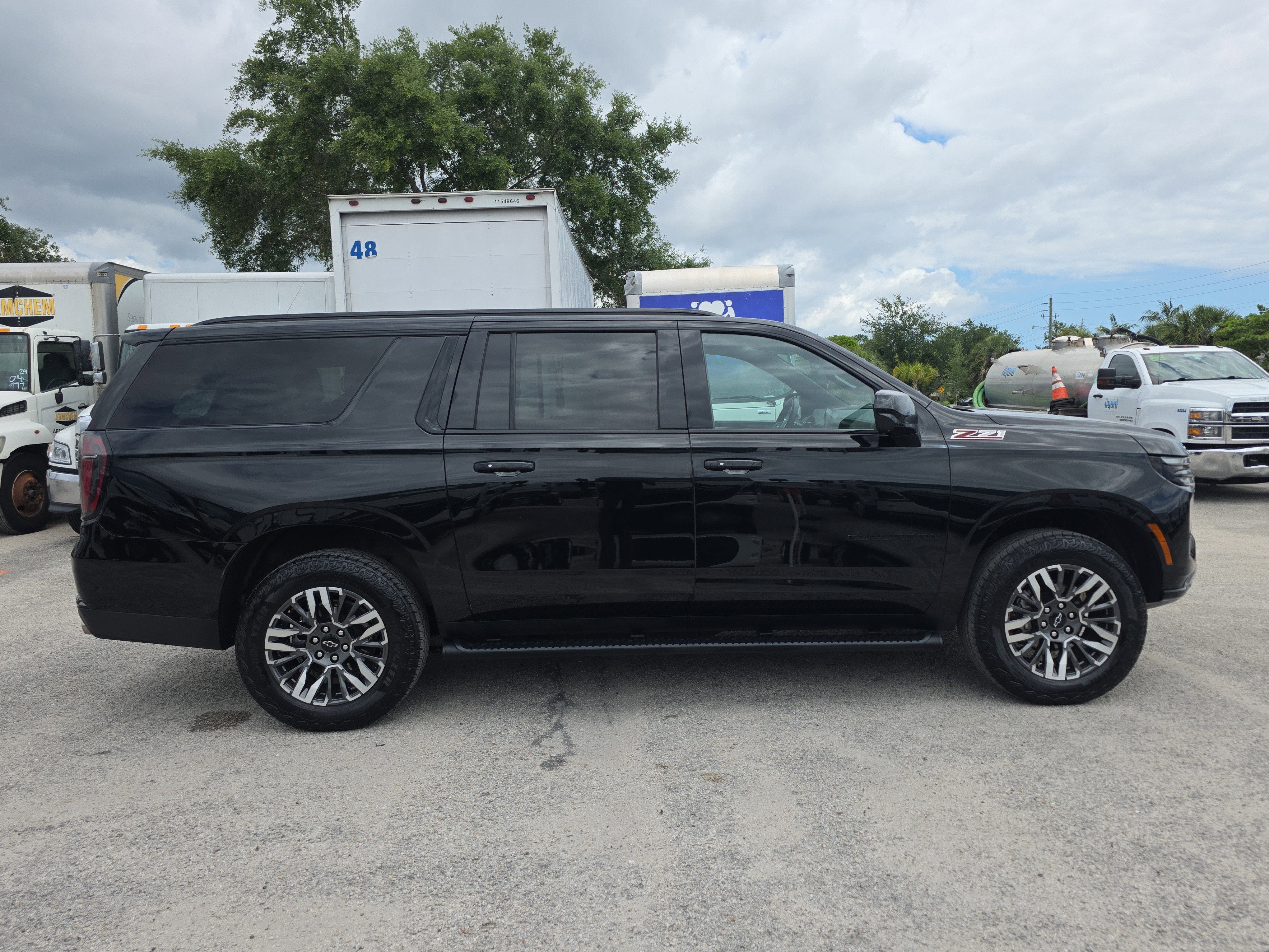 2025 Chevrolet Suburban Z71