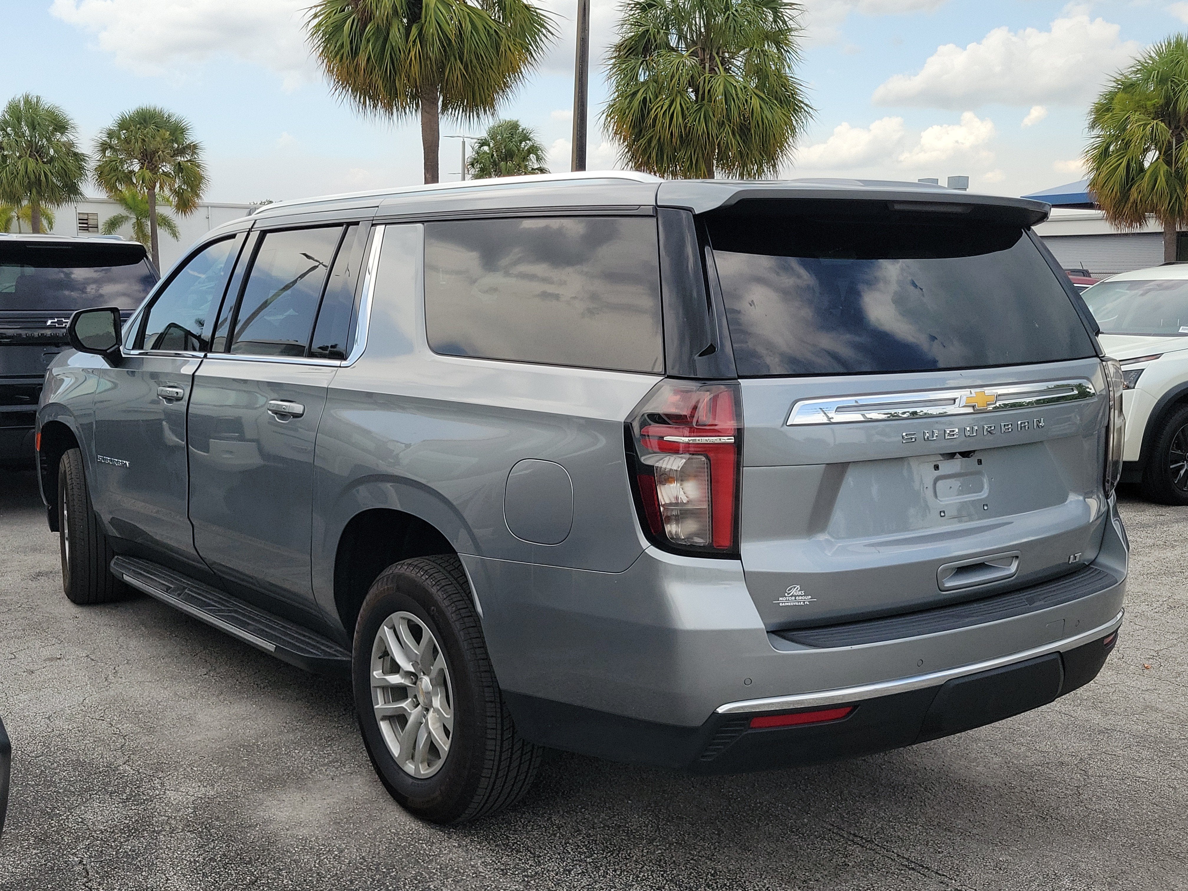 2024 Chevrolet Suburban LT