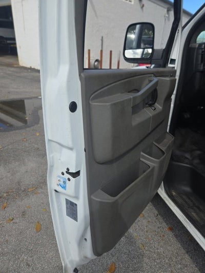 2020 GMC Savana Cargo 2500 RWD 2500 135"