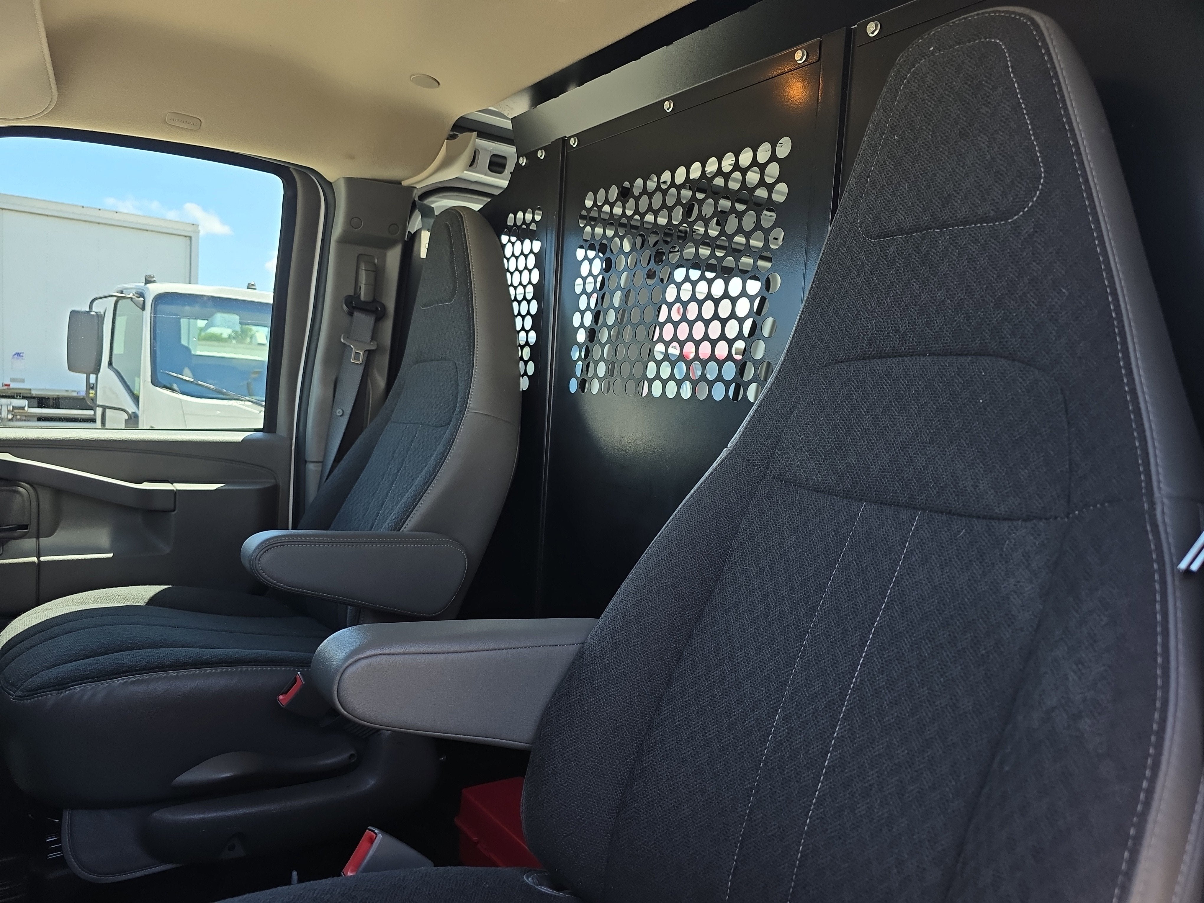 2024 GMC Savana Cargo 2500 Work Van