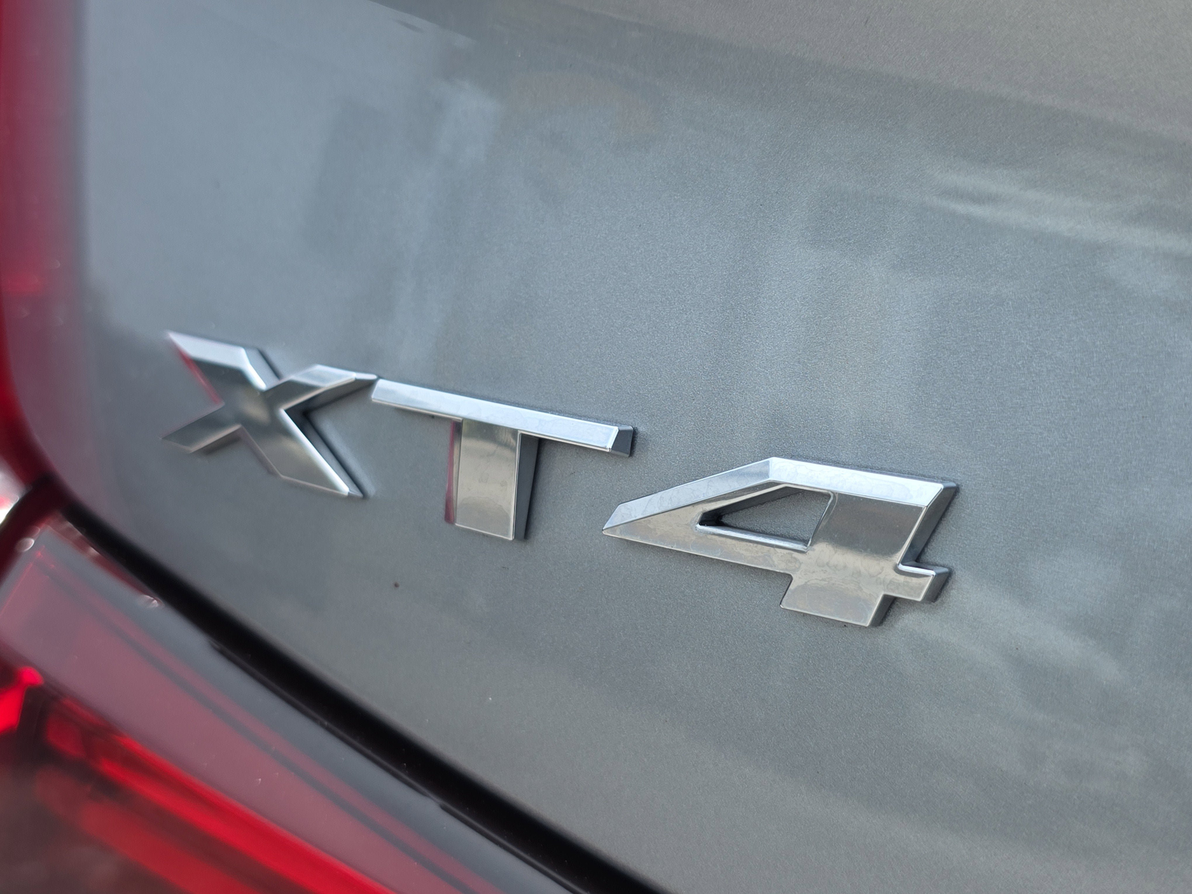 2025 Cadillac XT4 Premium Luxury