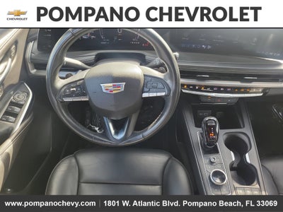 2024 Cadillac XT4 Premium Luxury