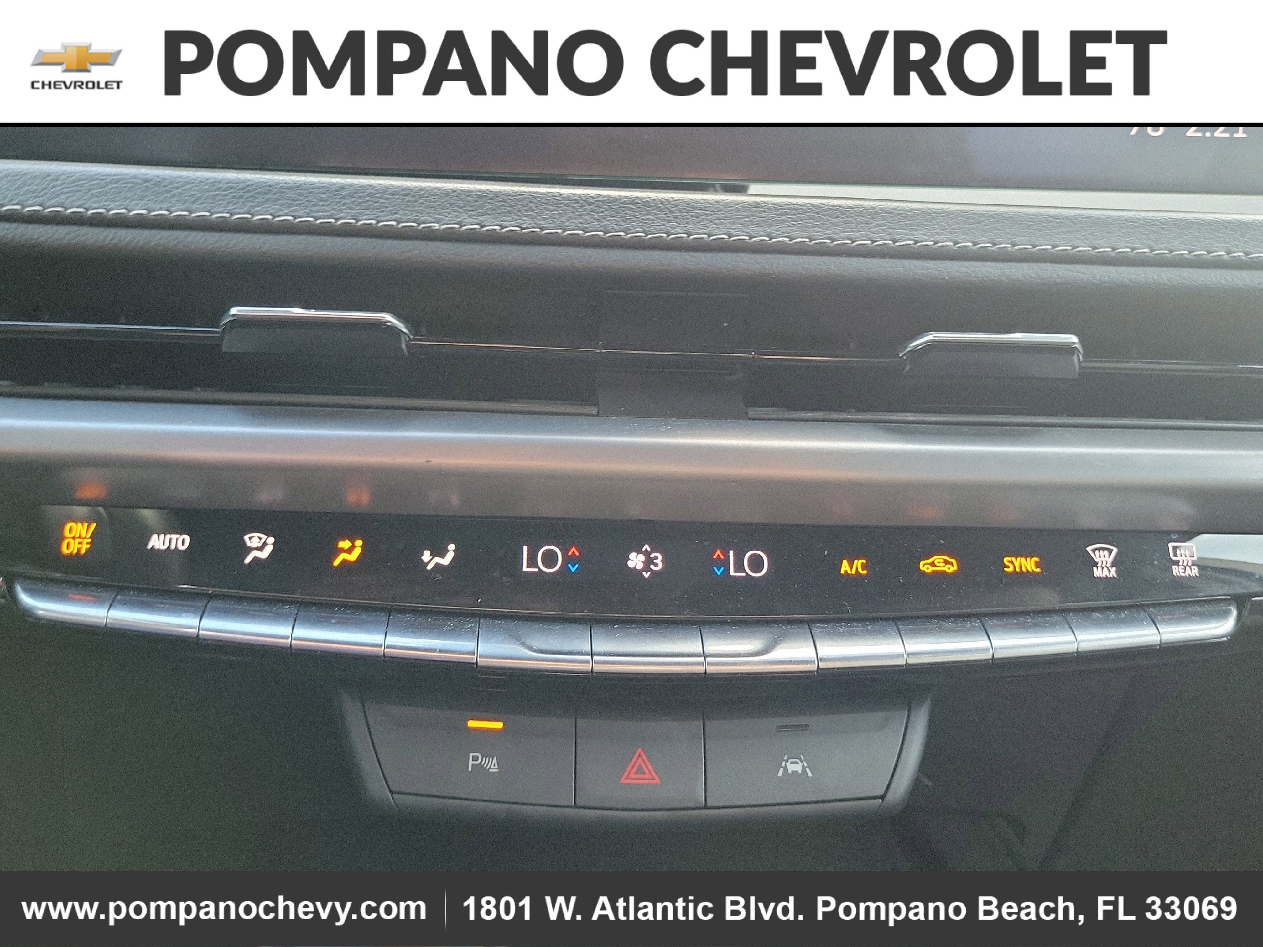 2024 Cadillac XT4 Premium Luxury