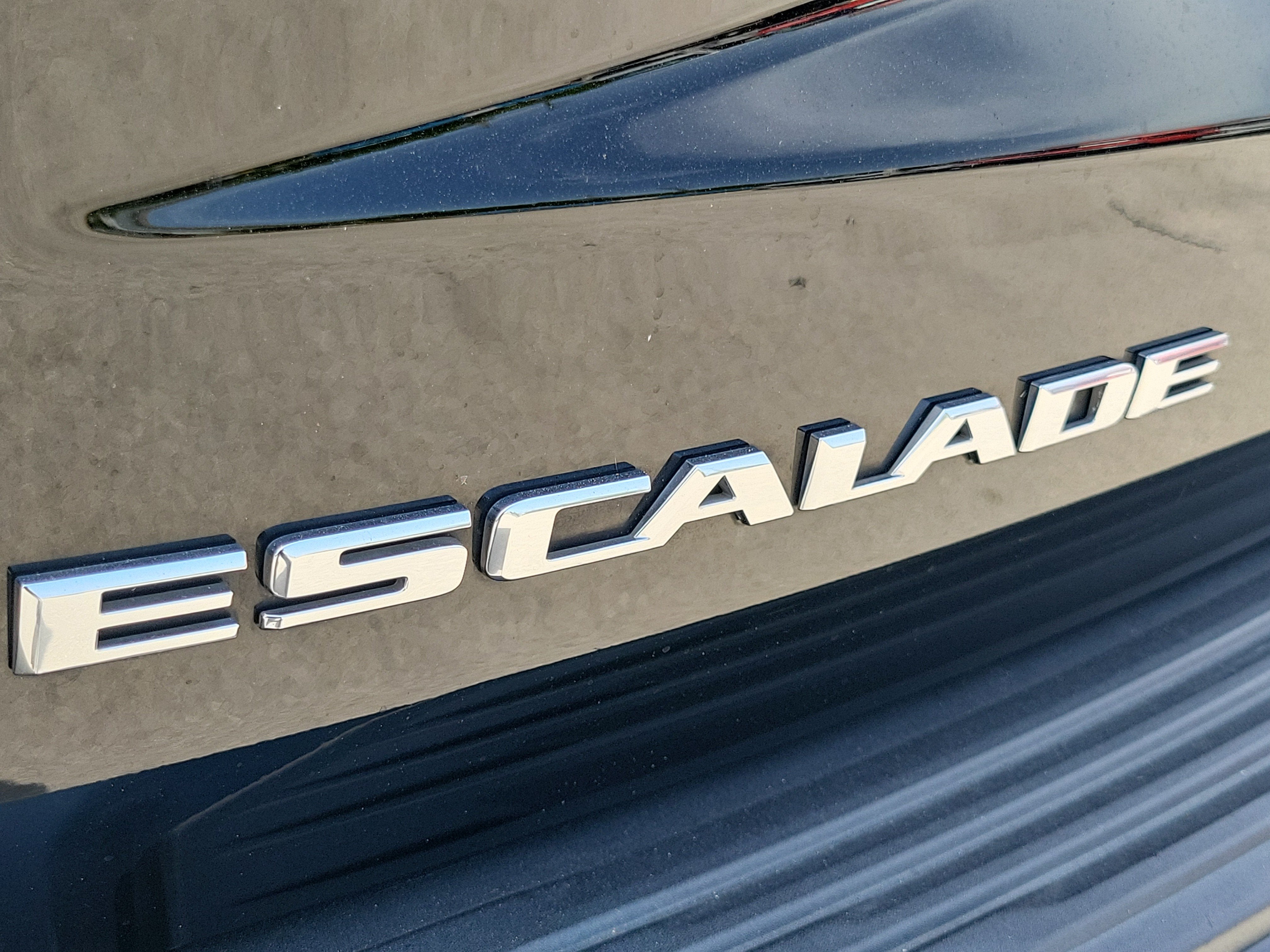 2022 Cadillac Escalade Luxury
