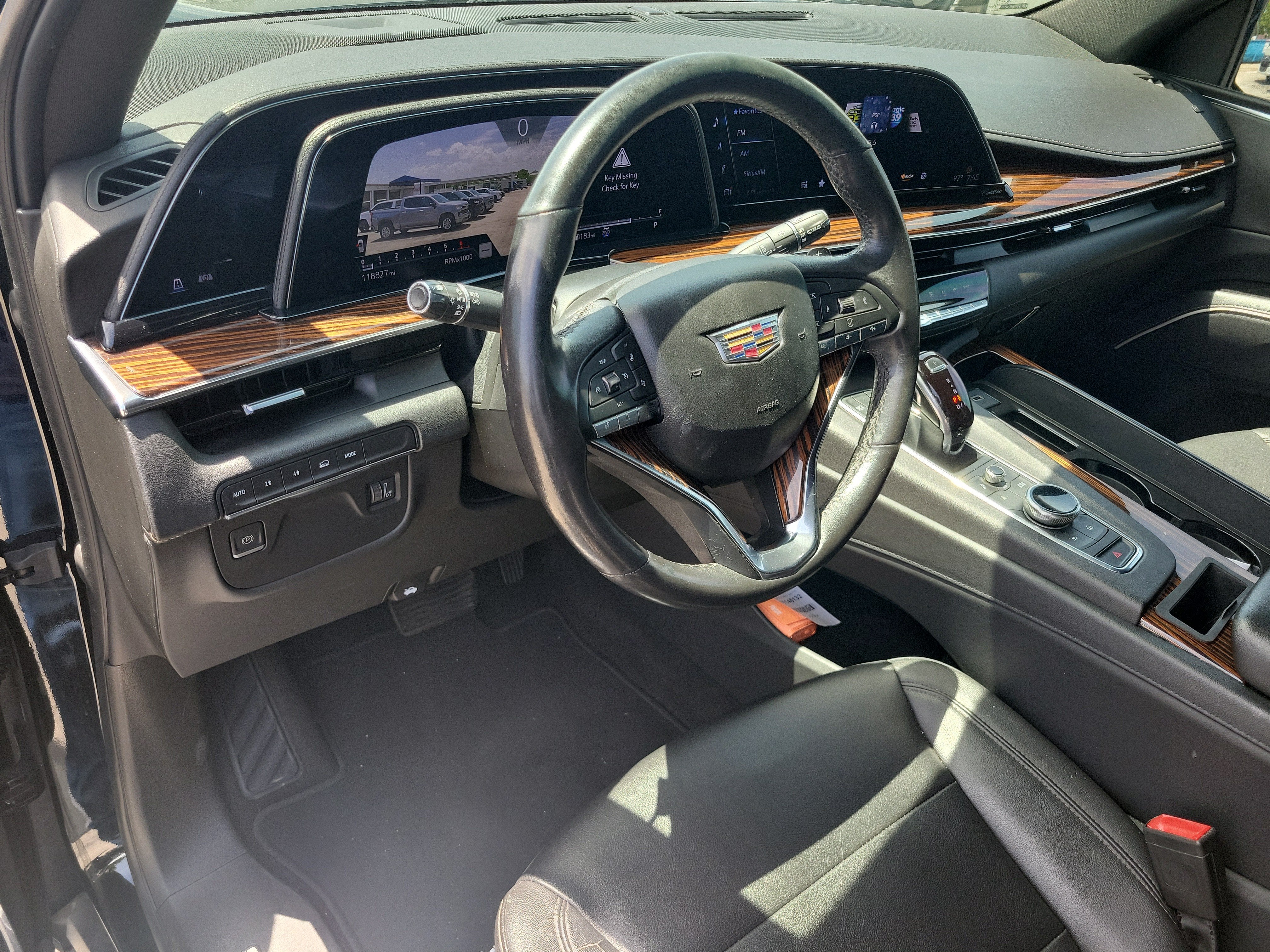 2022 Cadillac Escalade Luxury