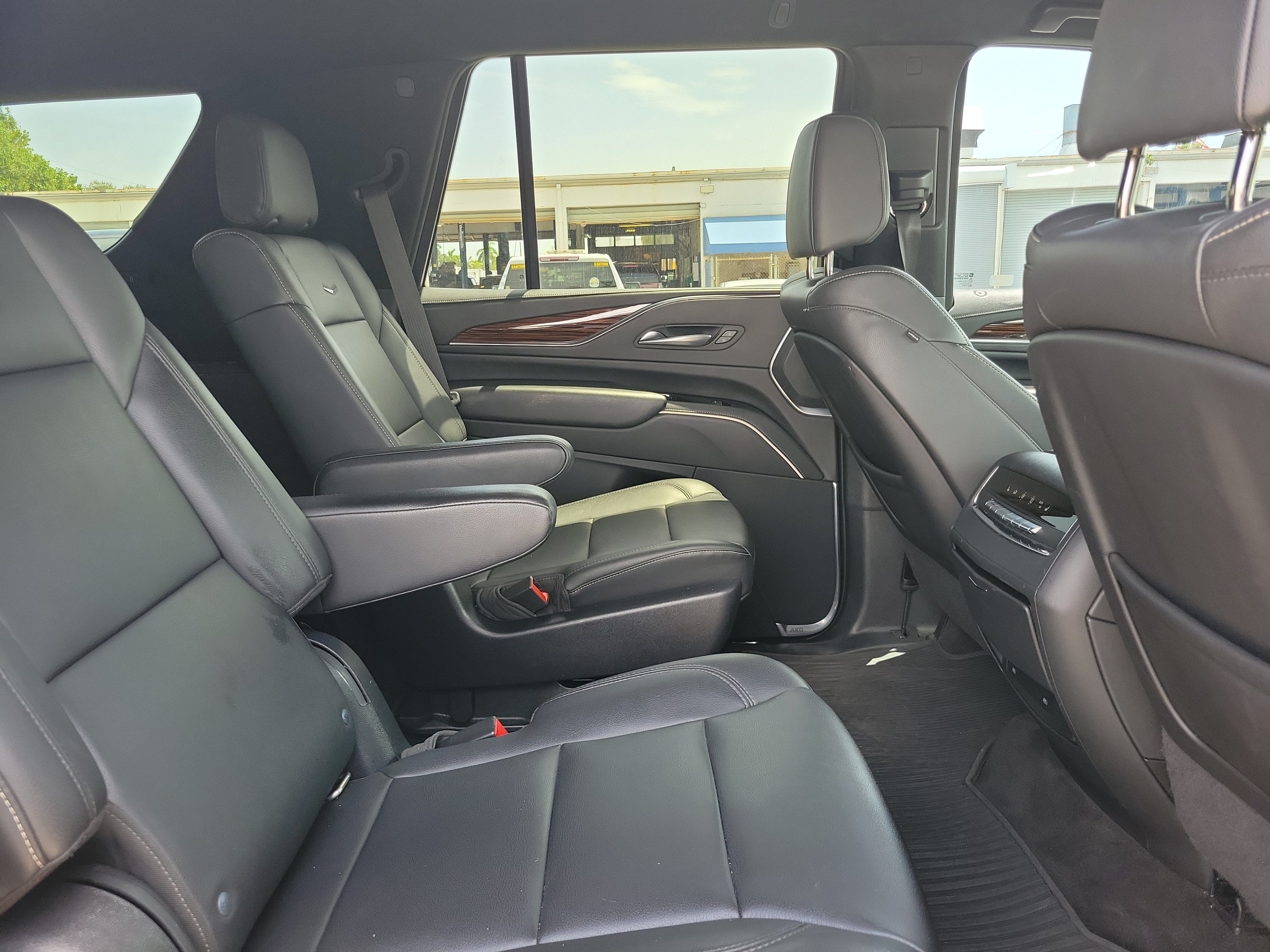 2022 Cadillac Escalade Luxury