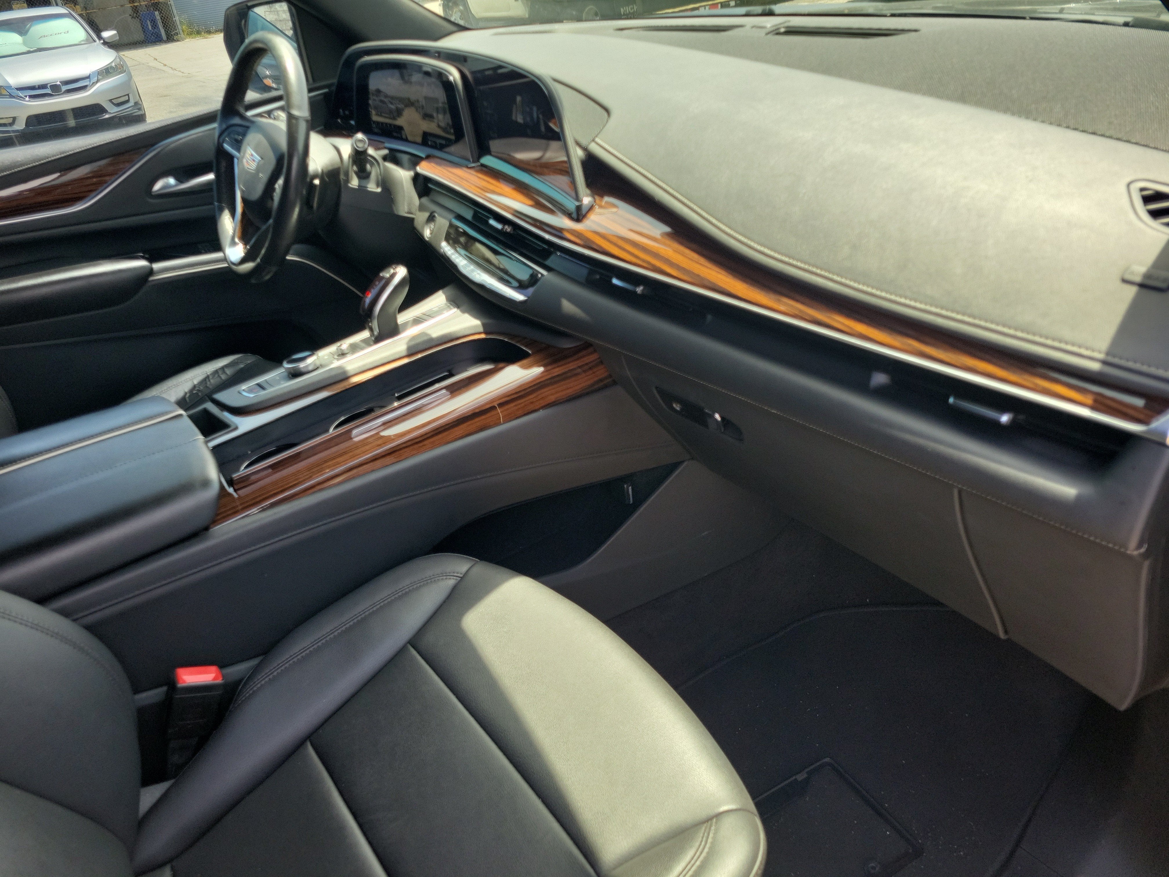 2022 Cadillac Escalade Luxury