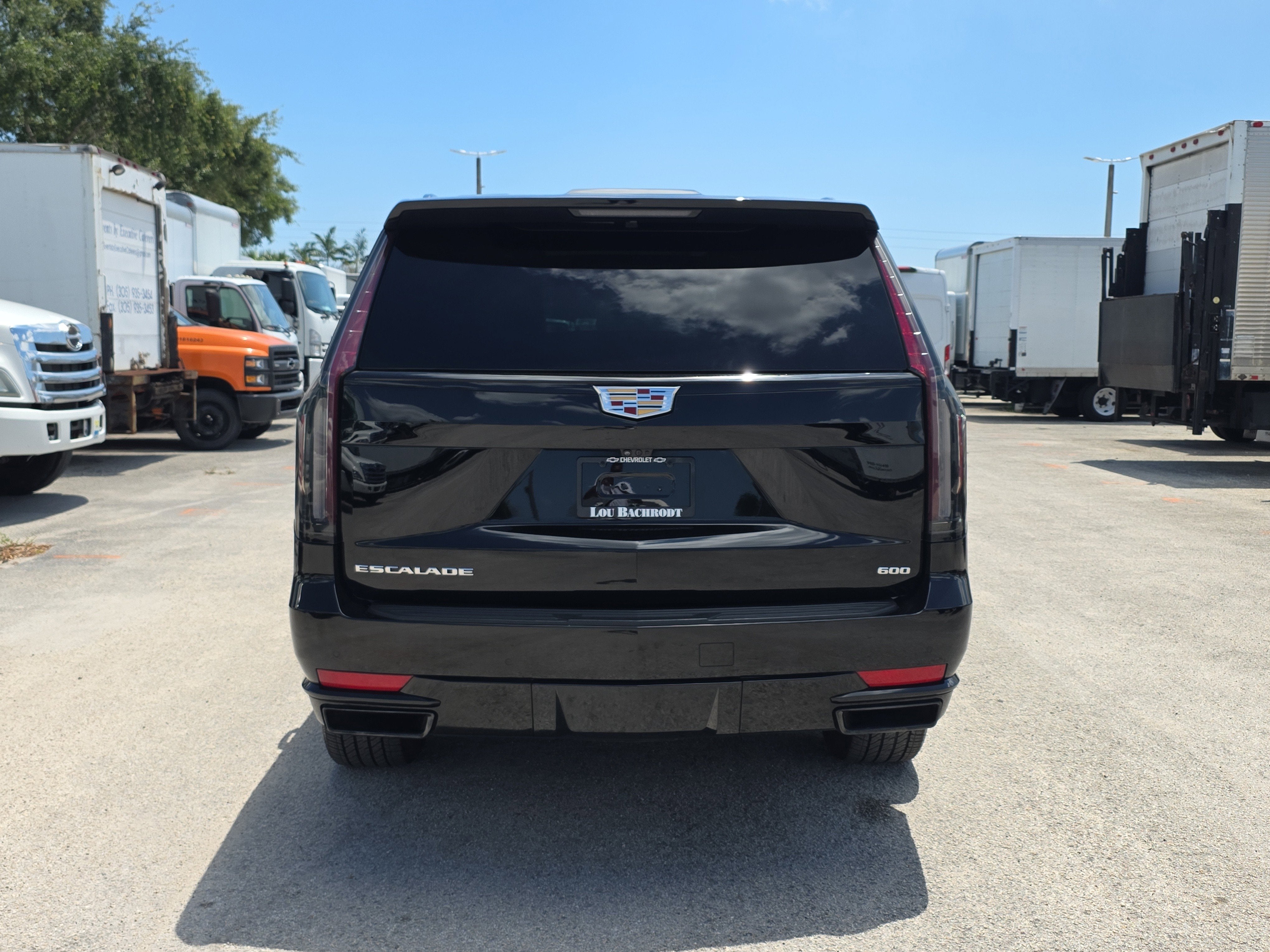 2023 Cadillac Escalade Sport
