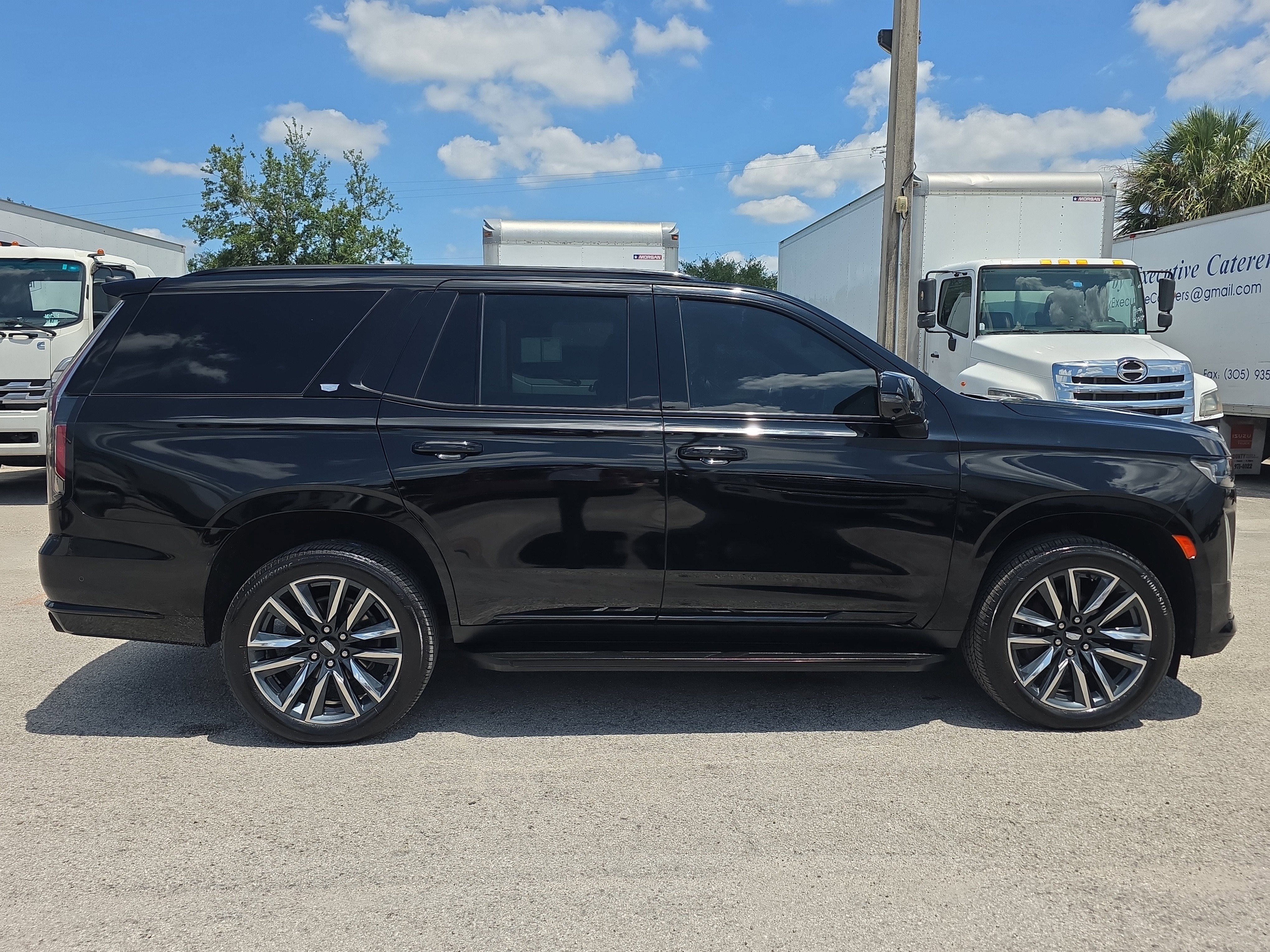 2023 Cadillac Escalade Sport