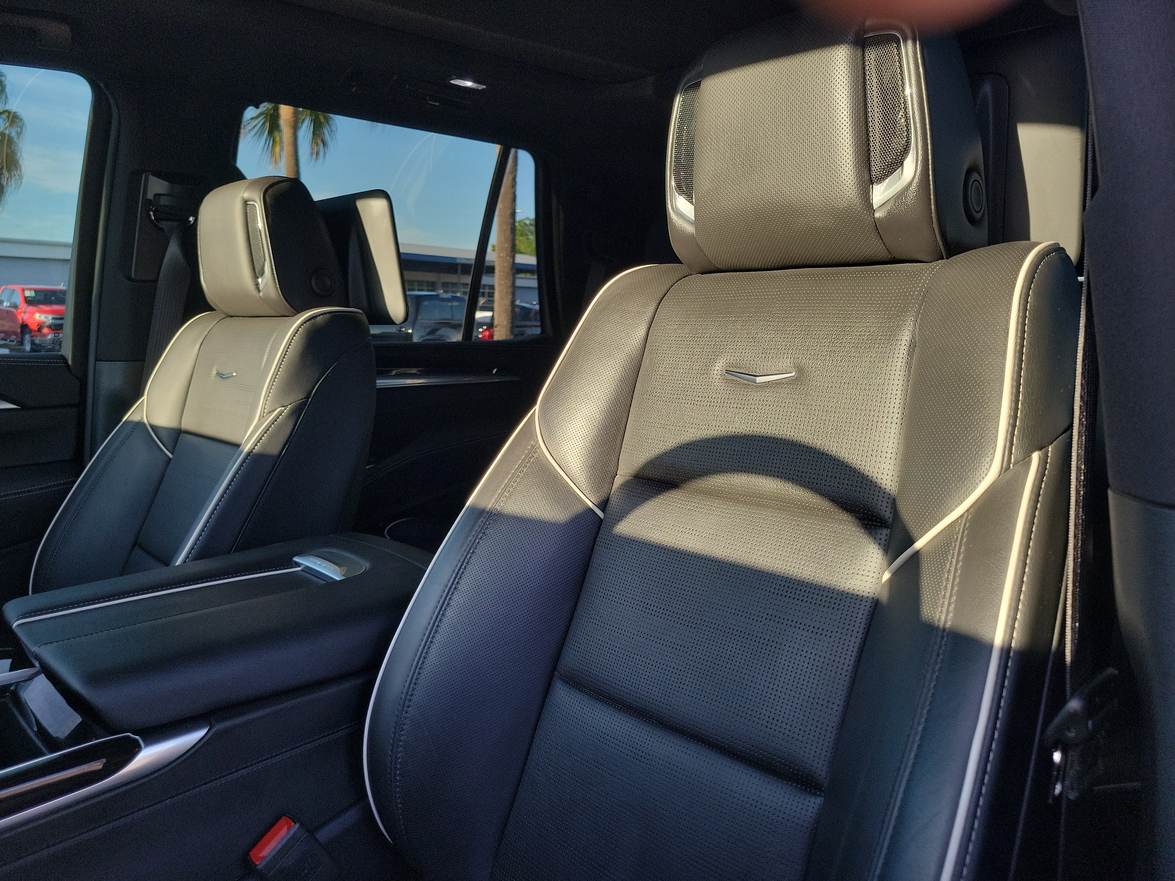 2026 Cadillac Escalade Luxury