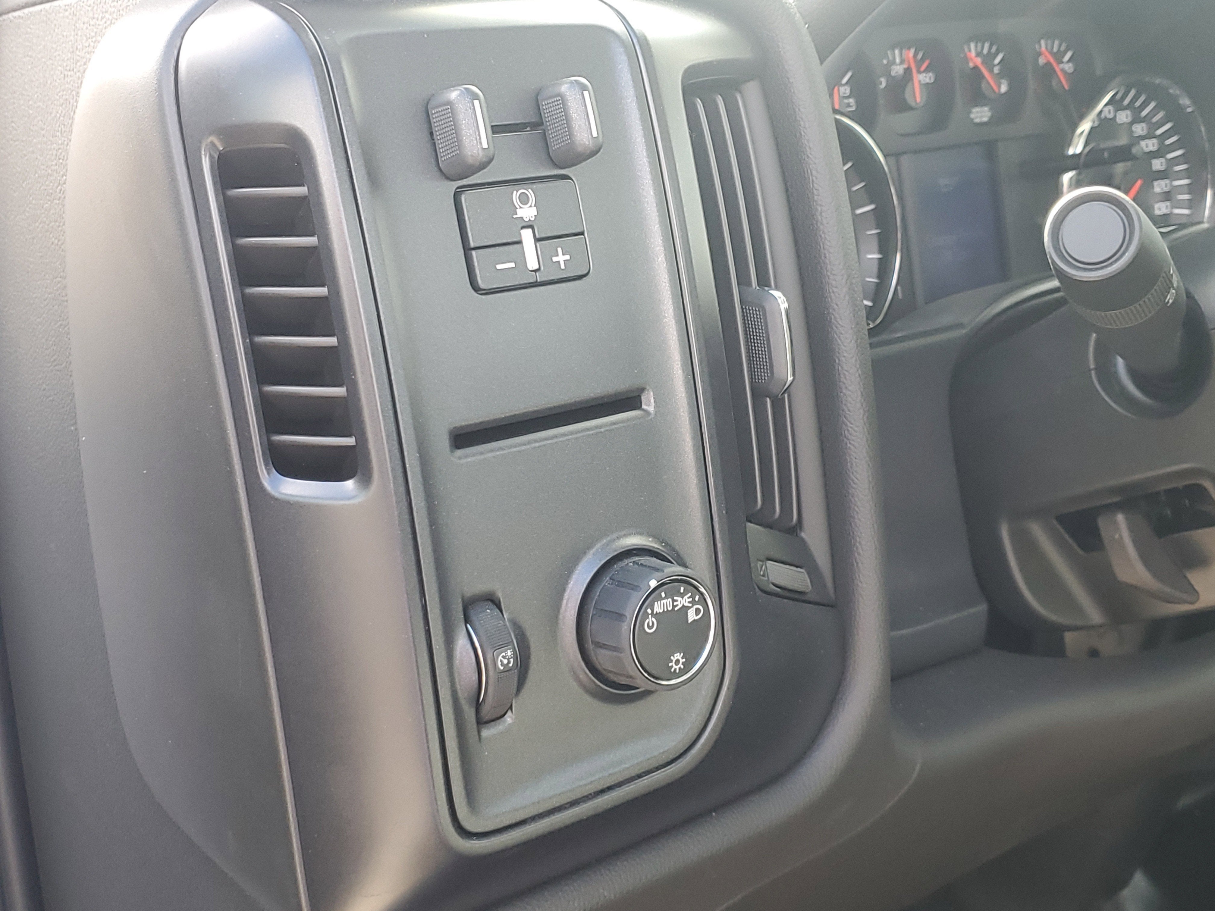 2024 Chevrolet Silverado 5500 HD Work Truck