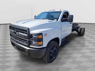2024 Chevrolet Silverado 6500 HD Work Truck