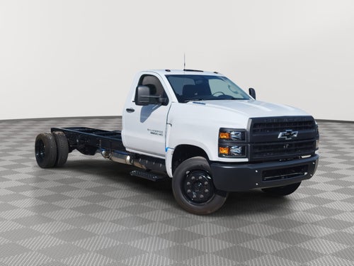 2024 Chevrolet Silverado 6500 HD Work Truck