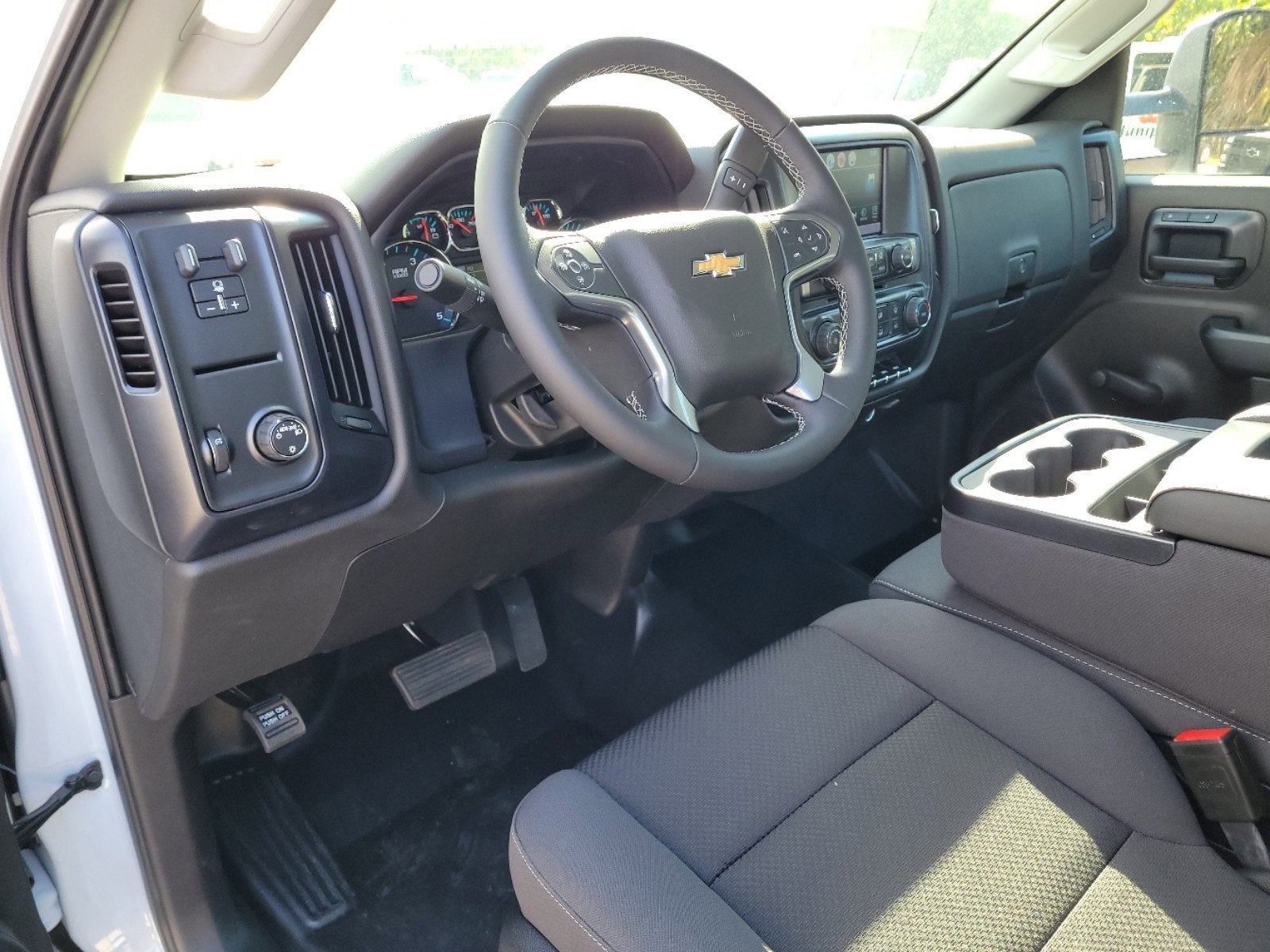 2024 Chevrolet Silverado 6500 HD Work Truck