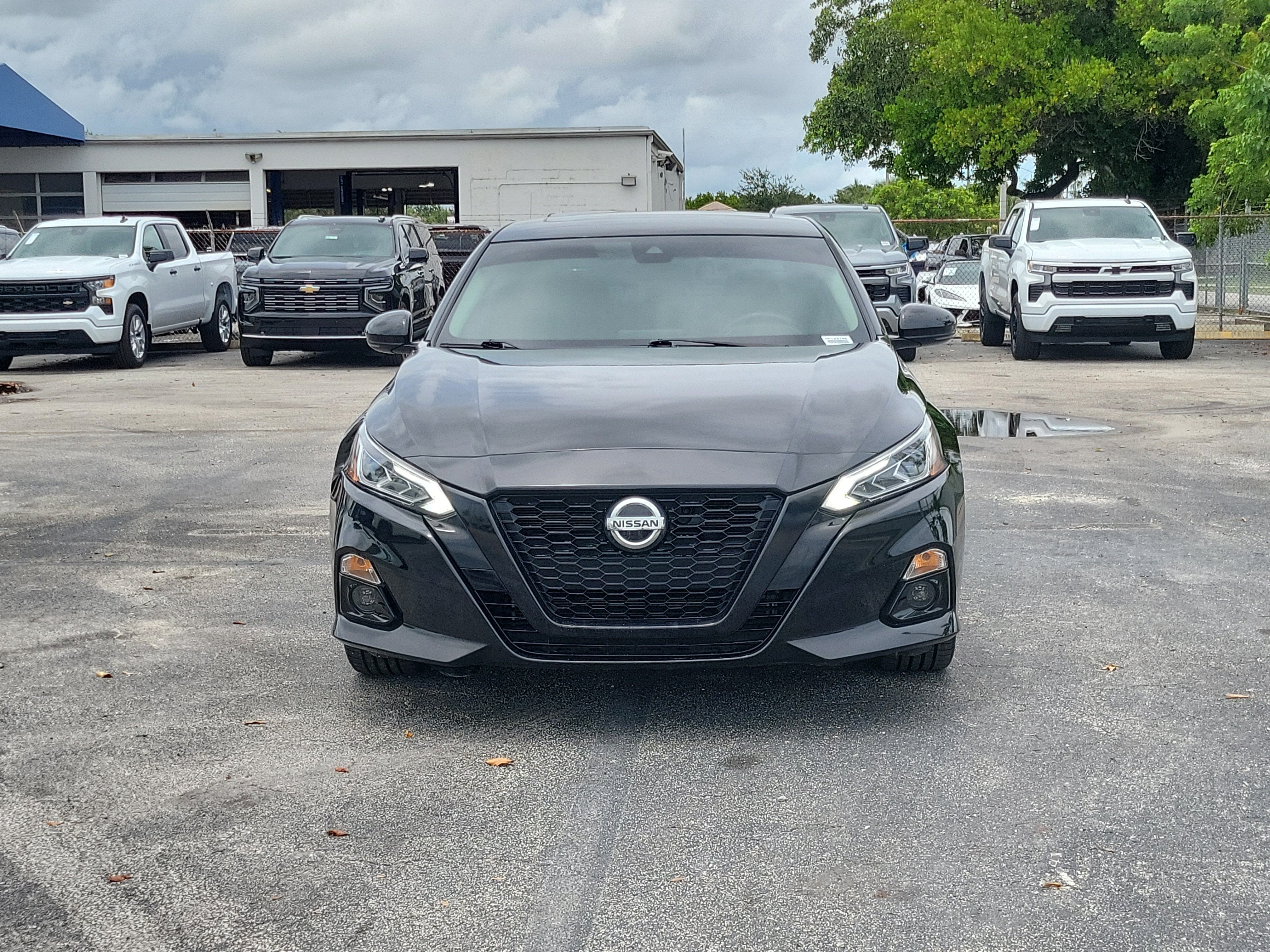 2022 Nissan Altima 2.5 SR