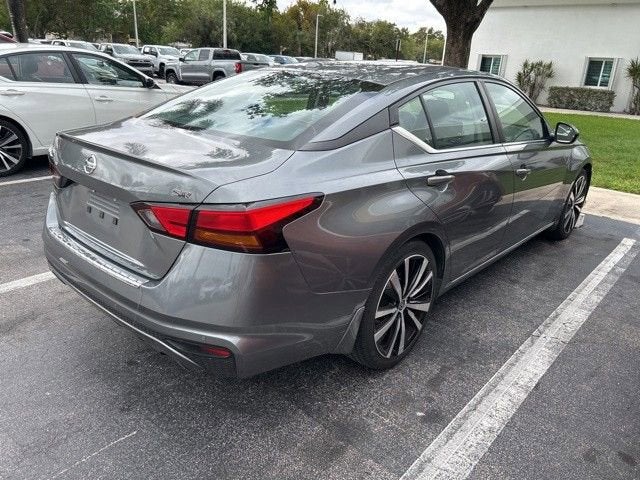 2022 Nissan Altima 2.5 SR