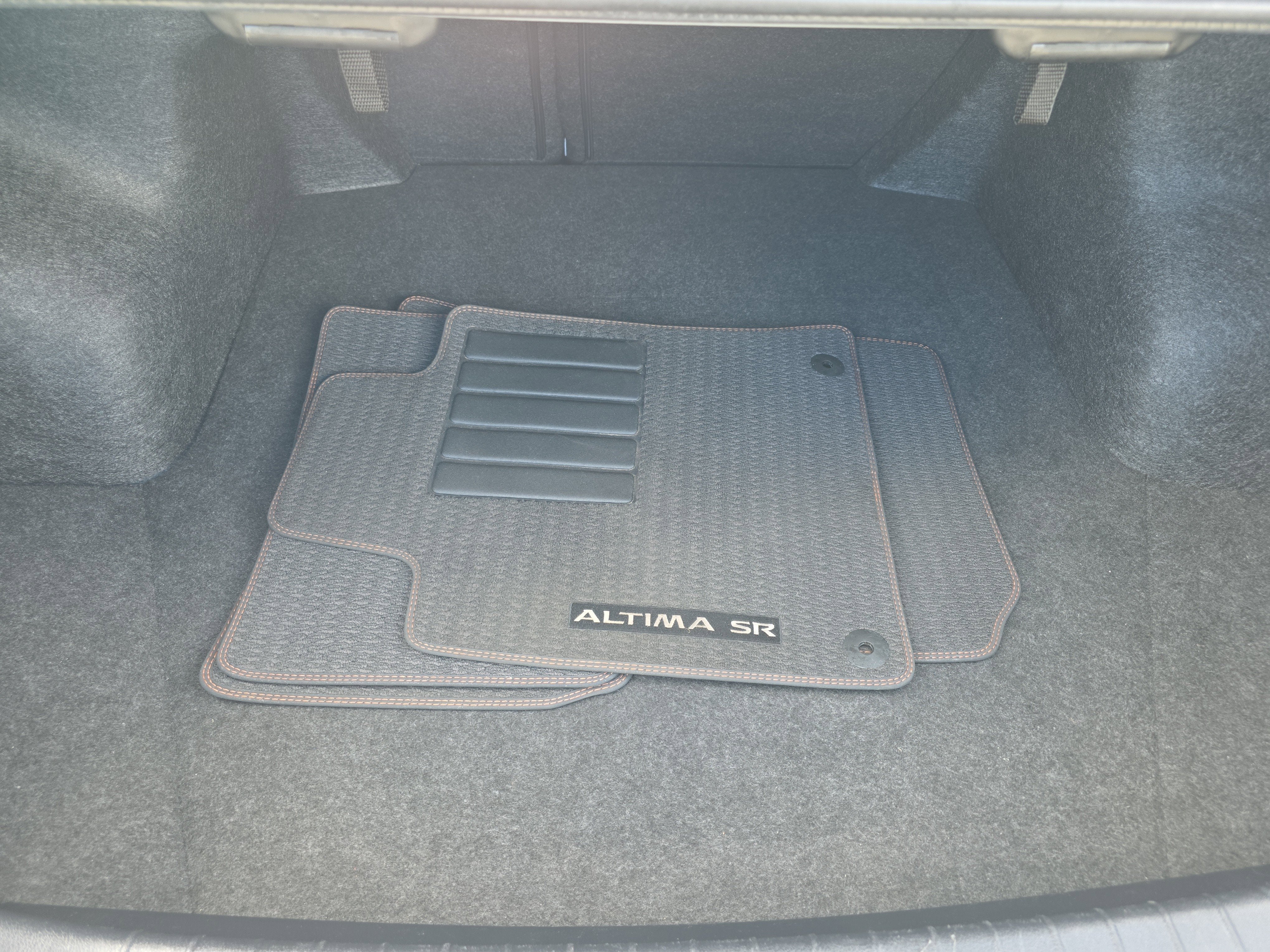 2025 Nissan Altima SR