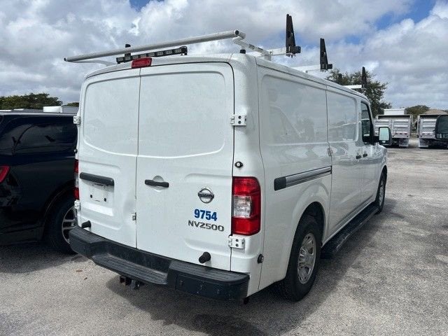 2021 Nissan NV Cargo SV
