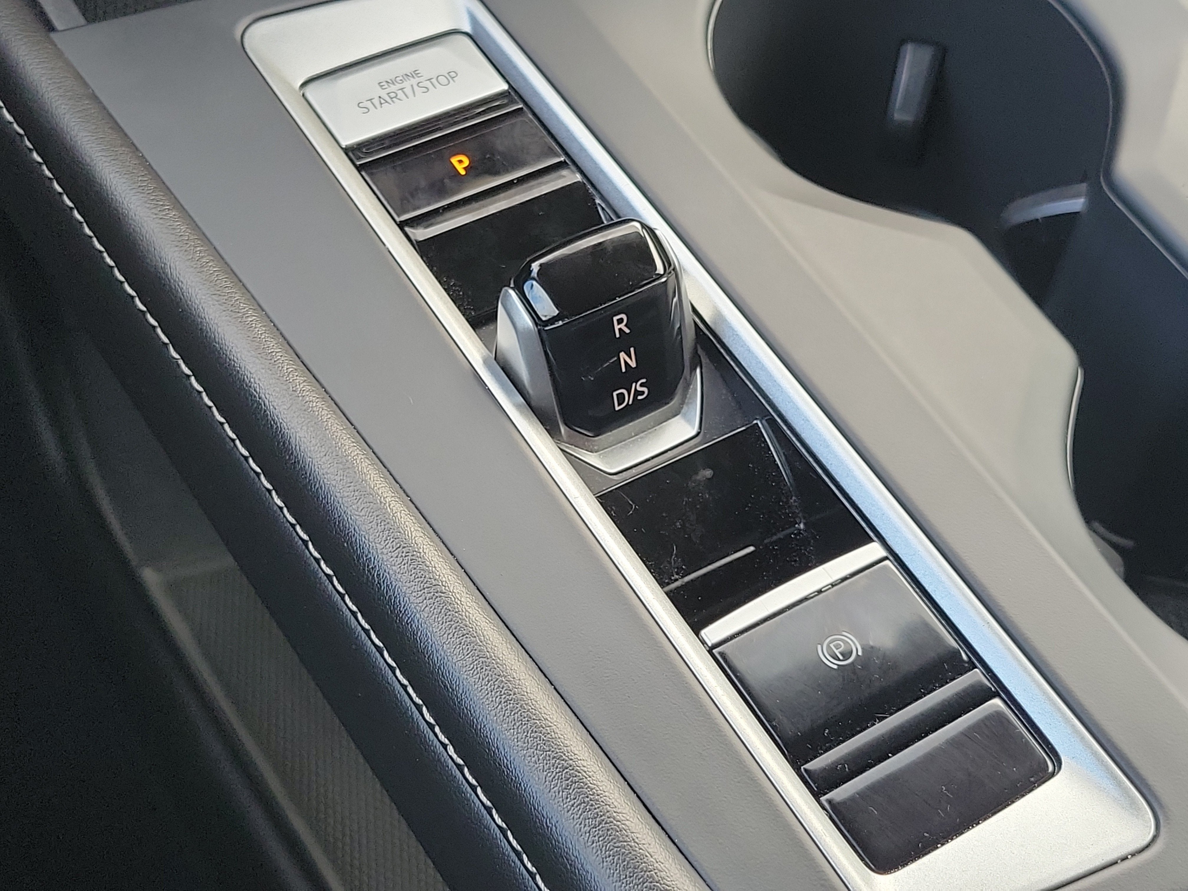 2024 Volkswagen Atlas 2.0T SE
