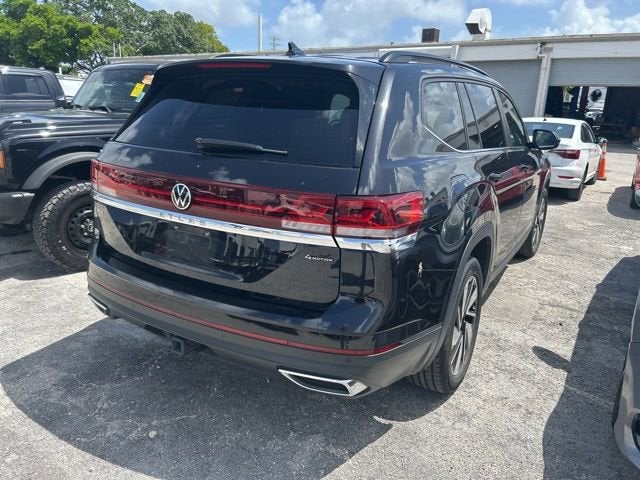 2024 Volkswagen Atlas 2.0T SE w/Technology