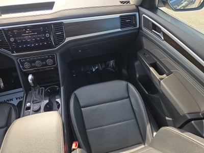 2022 Volkswagen Atlas 2.0T SE w/Technology