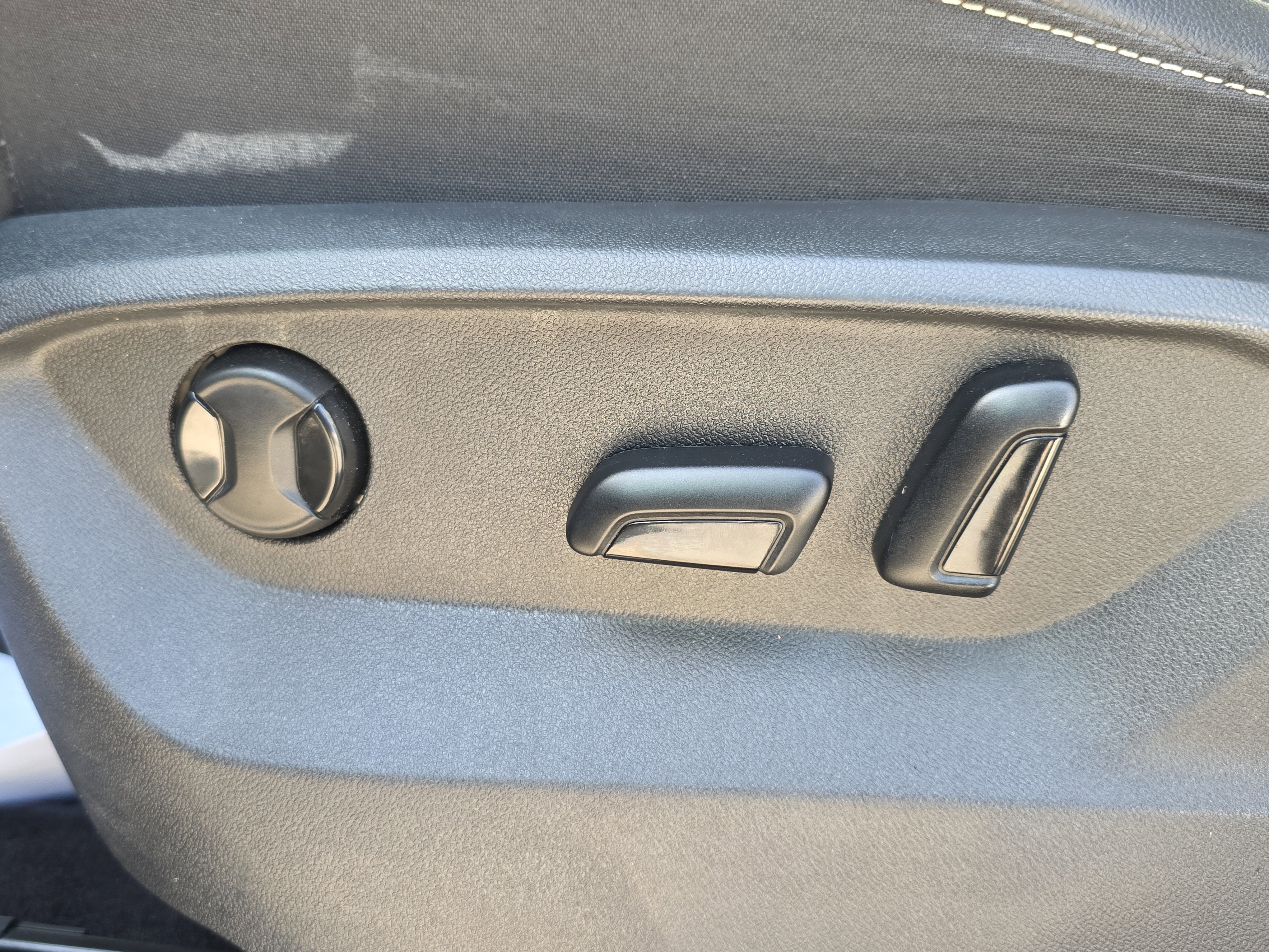 2022 Volkswagen Atlas 2.0T SE w/Technology