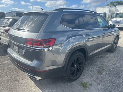 2022 Volkswagen Atlas 2.0T SE w/Technology