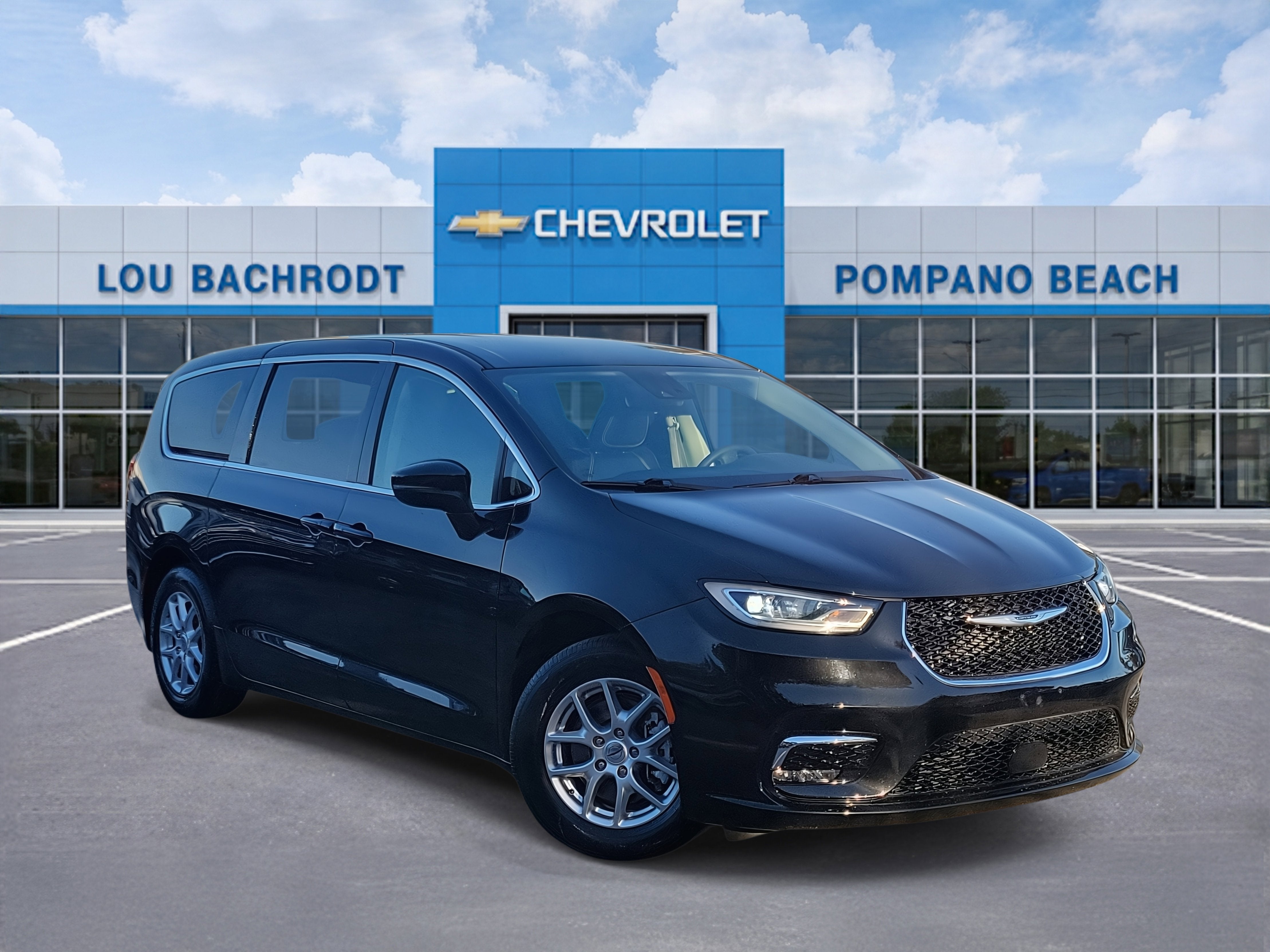 2023 Chrysler Pacifica Touring L