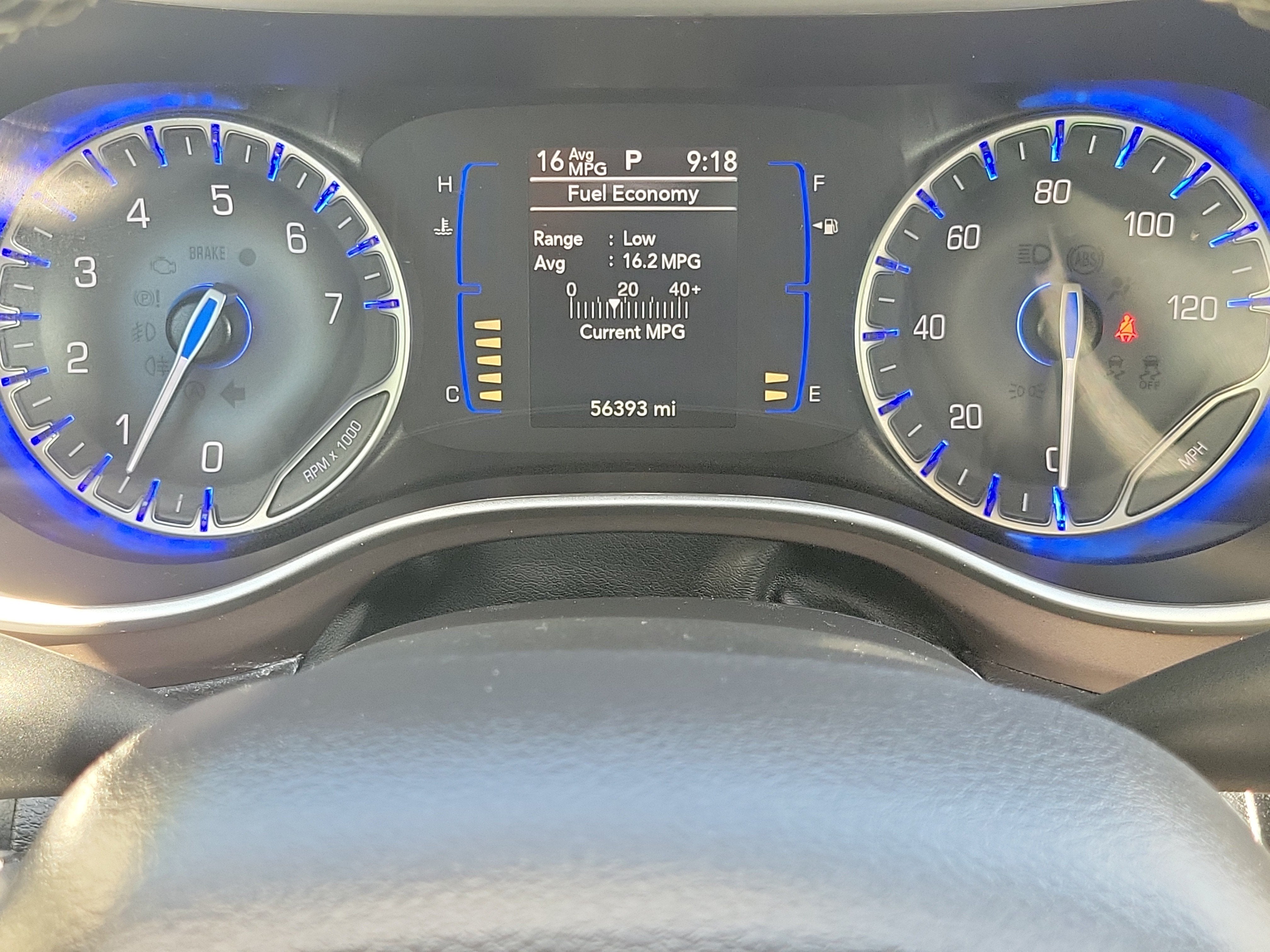 2023 Chrysler Voyager LX
