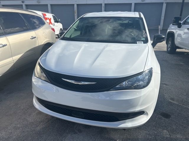 2024 Chrysler Voyager LX