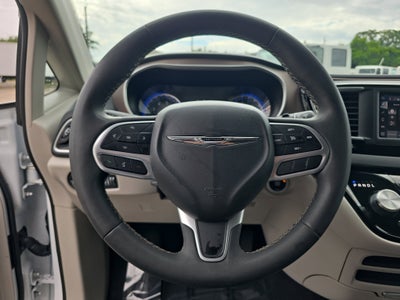 2024 Chrysler Voyager LX