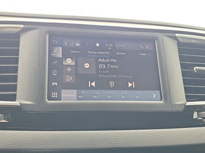 2024 Chrysler Voyager LX