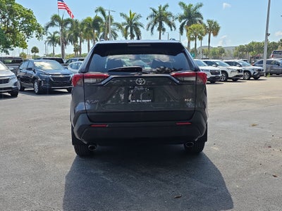 2024 Toyota RAV4 XLE