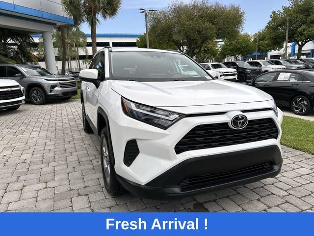 2023 Toyota RAV4 XLE