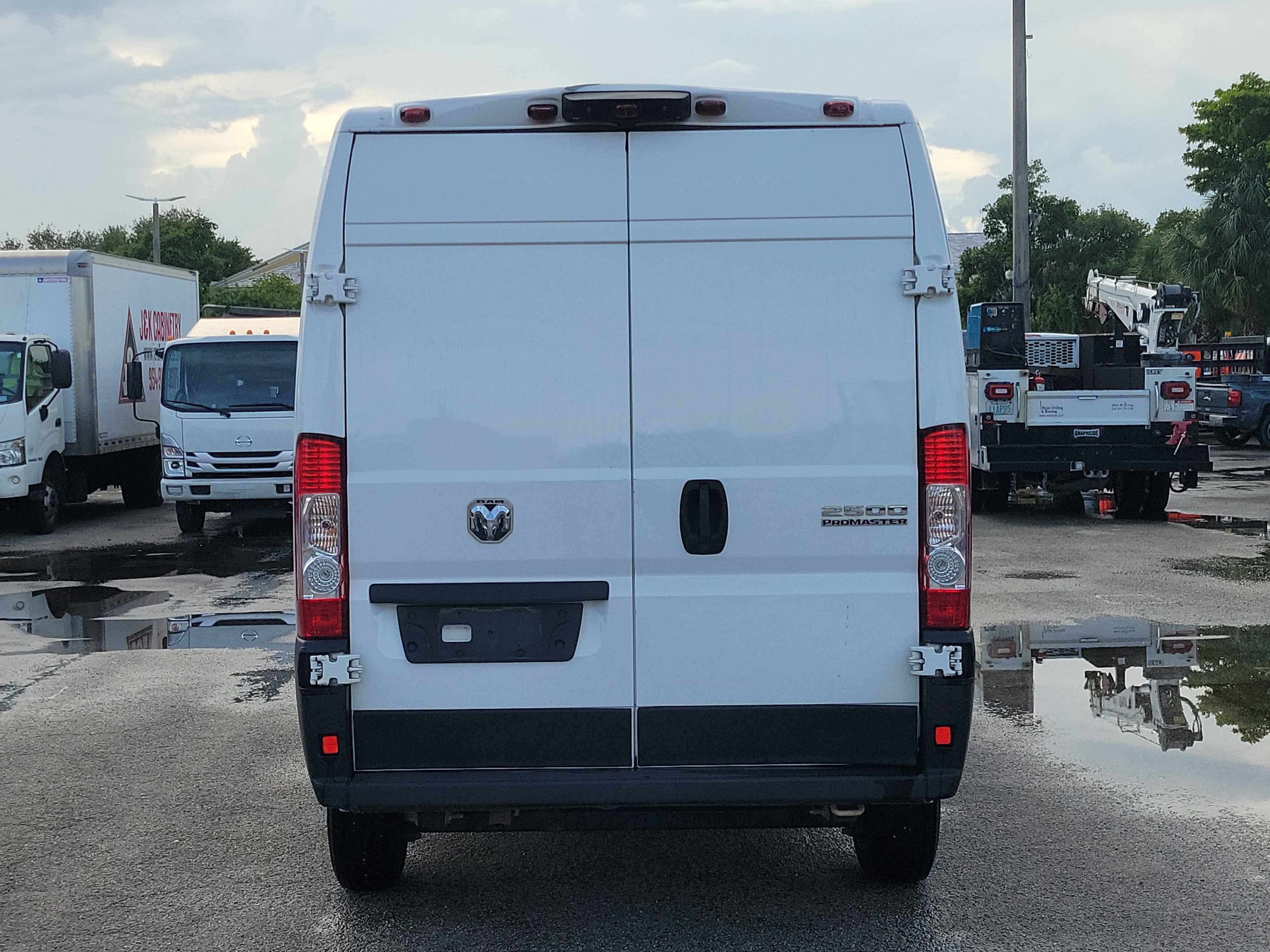 2024 RAM ProMaster Cargo Van Tradesman