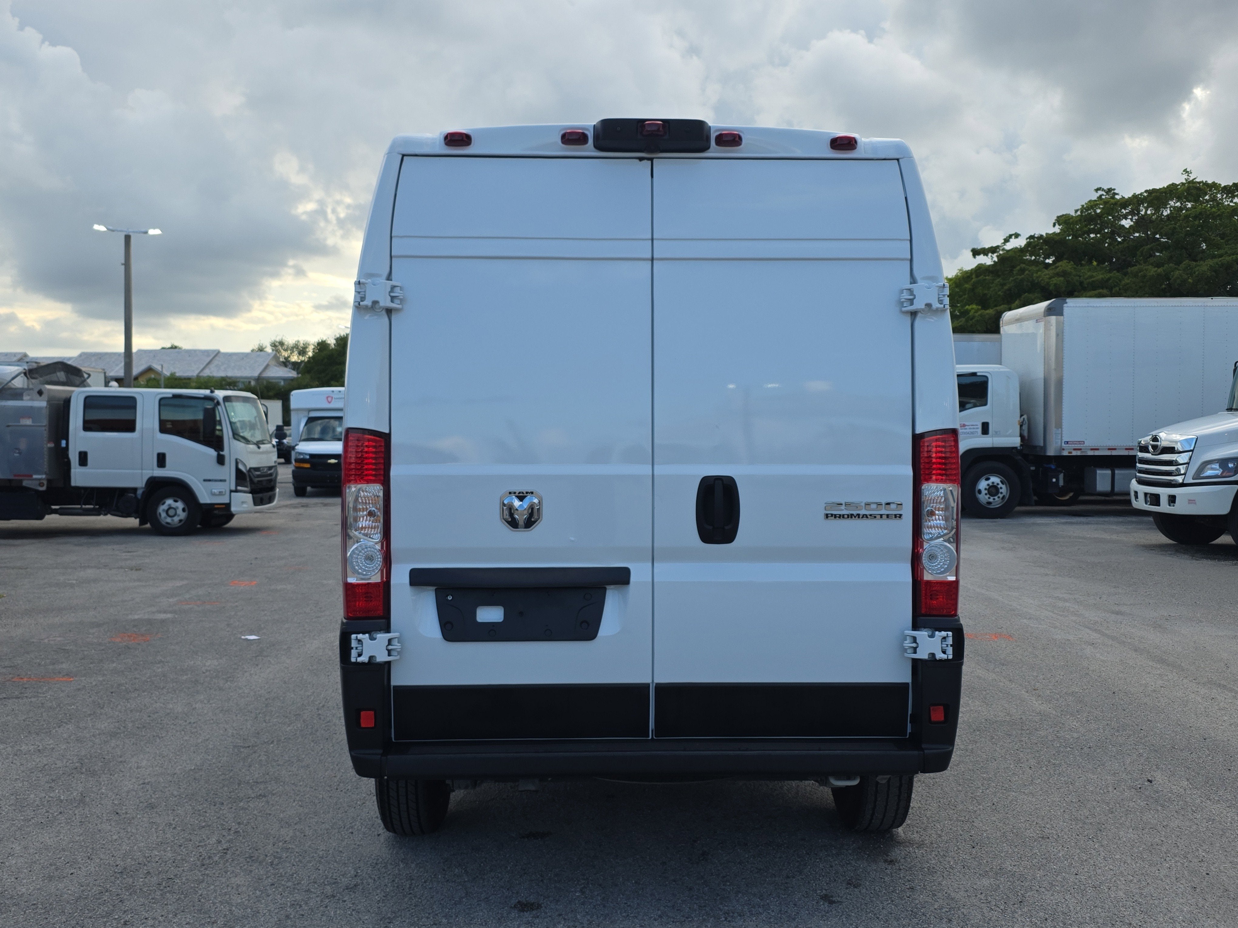 2025 RAM ProMaster Cargo Van Tradesman