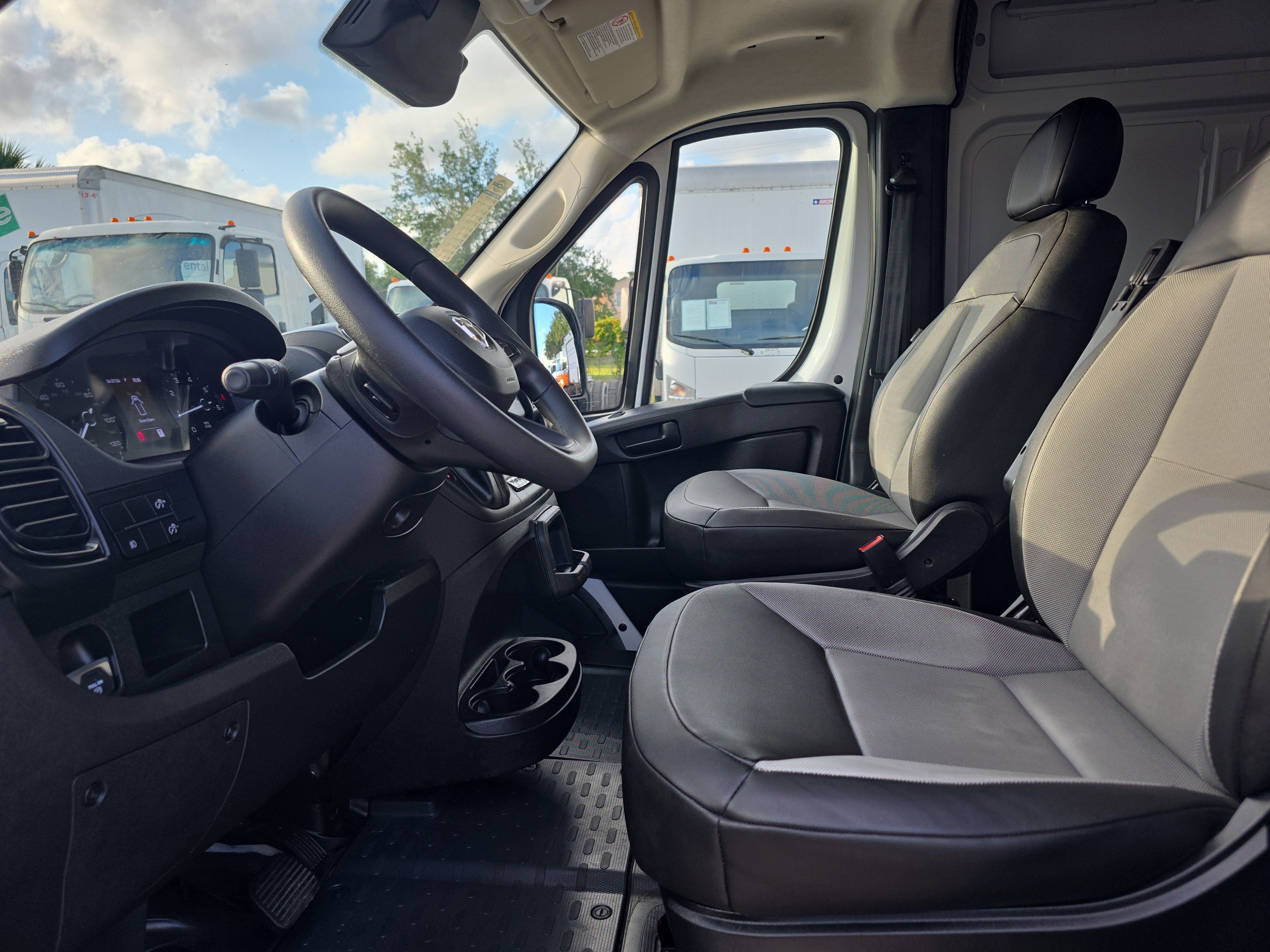2025 RAM ProMaster Cargo Van Tradesman