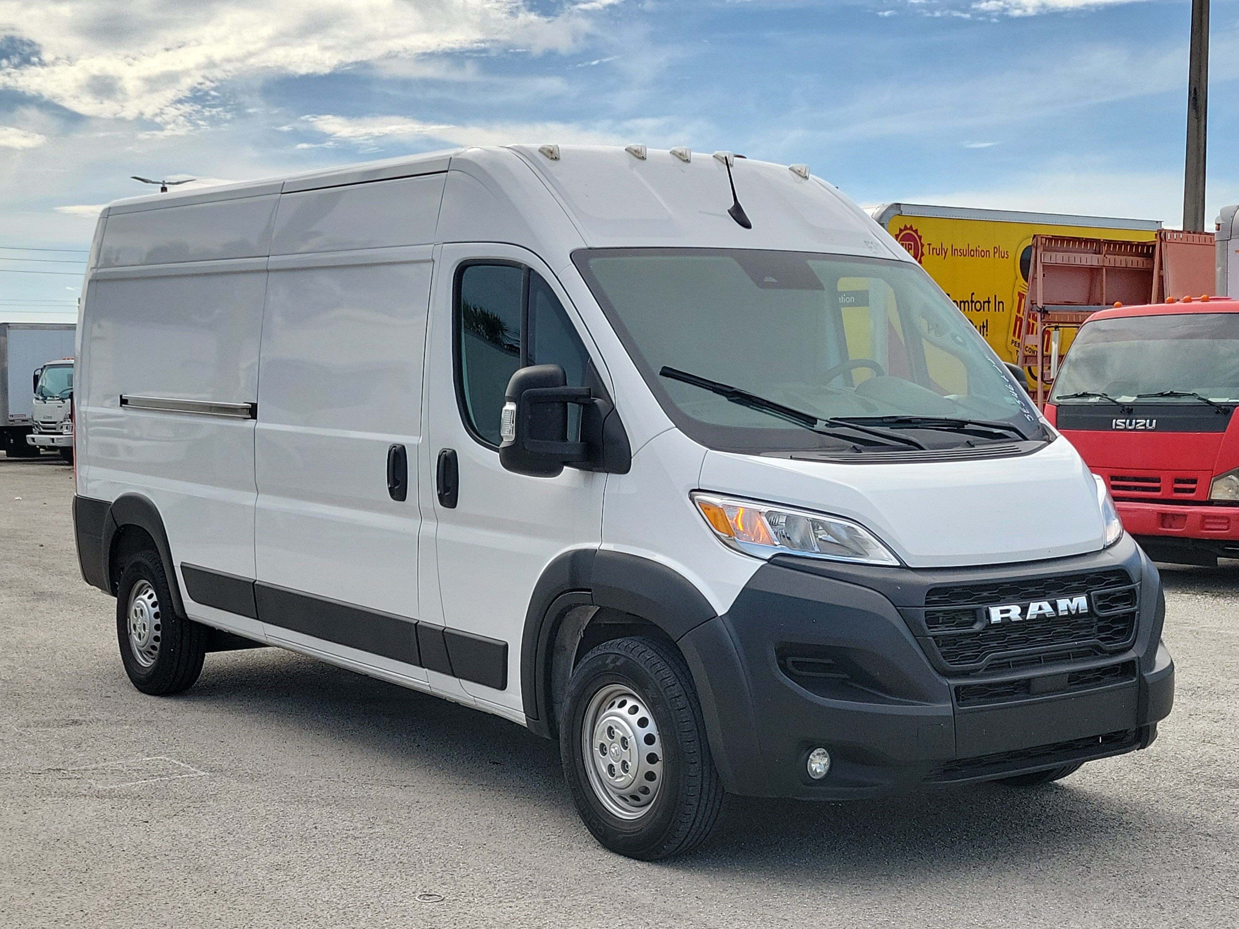 2025 RAM ProMaster Cargo Van Tradesman