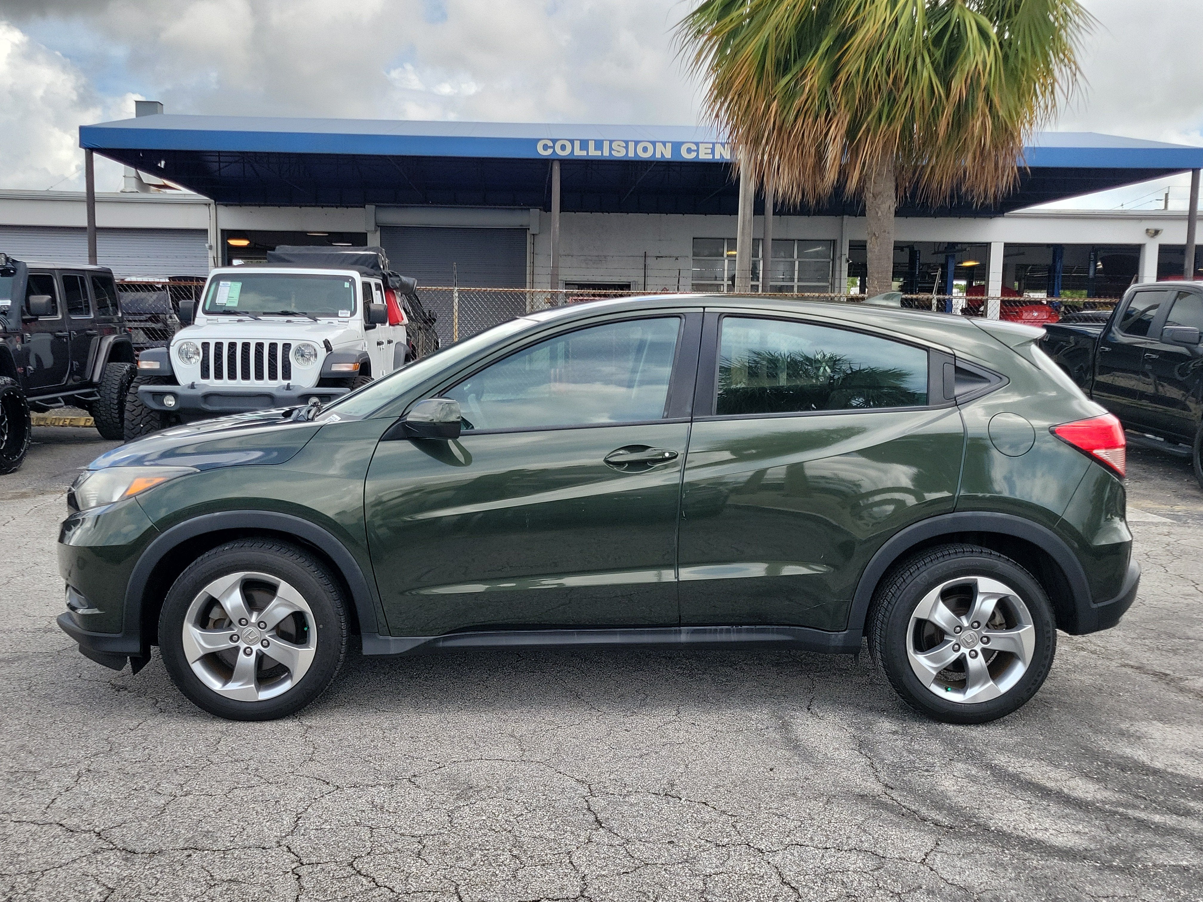 2017 Honda HR-V LX